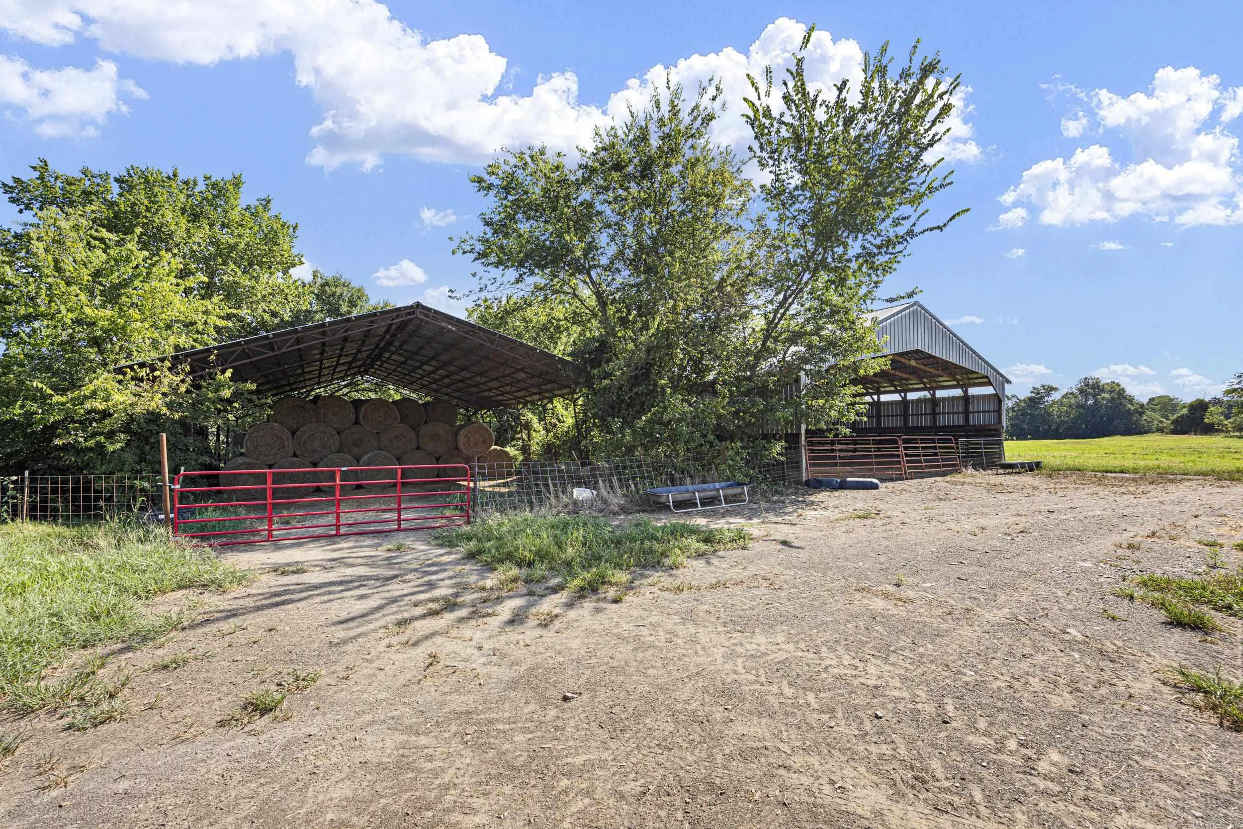 10577 Pleasant Valley  Ola, AR