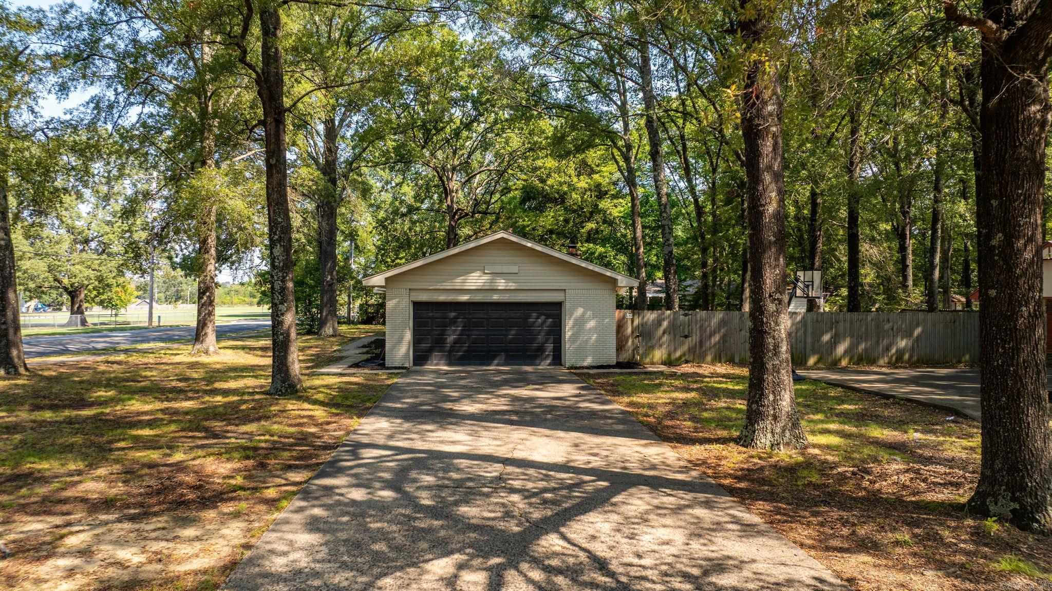 50 White Oak  Conway, AR