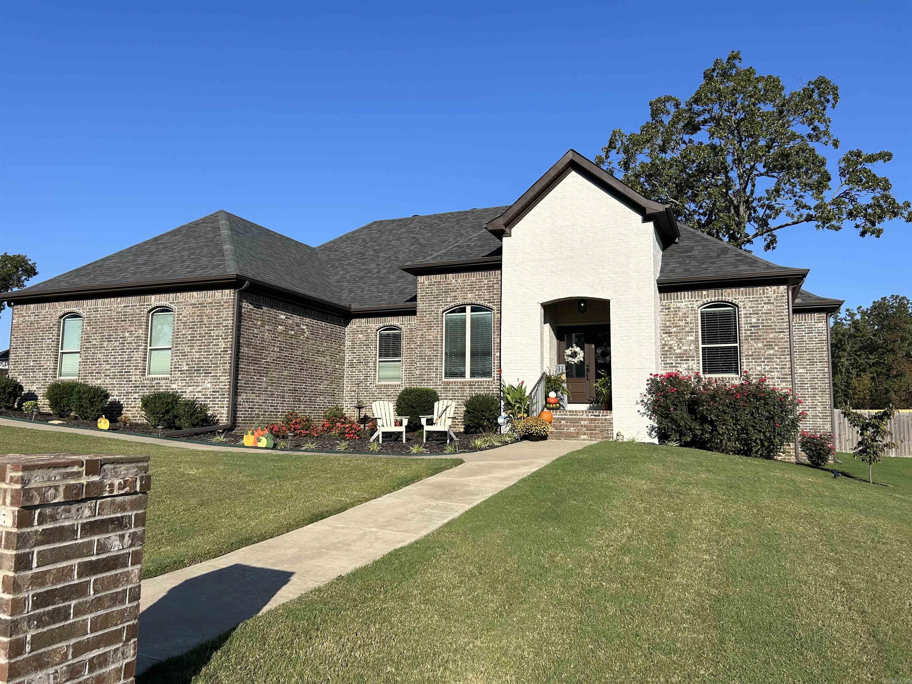 933 Millers Glen  Sherwood, AR