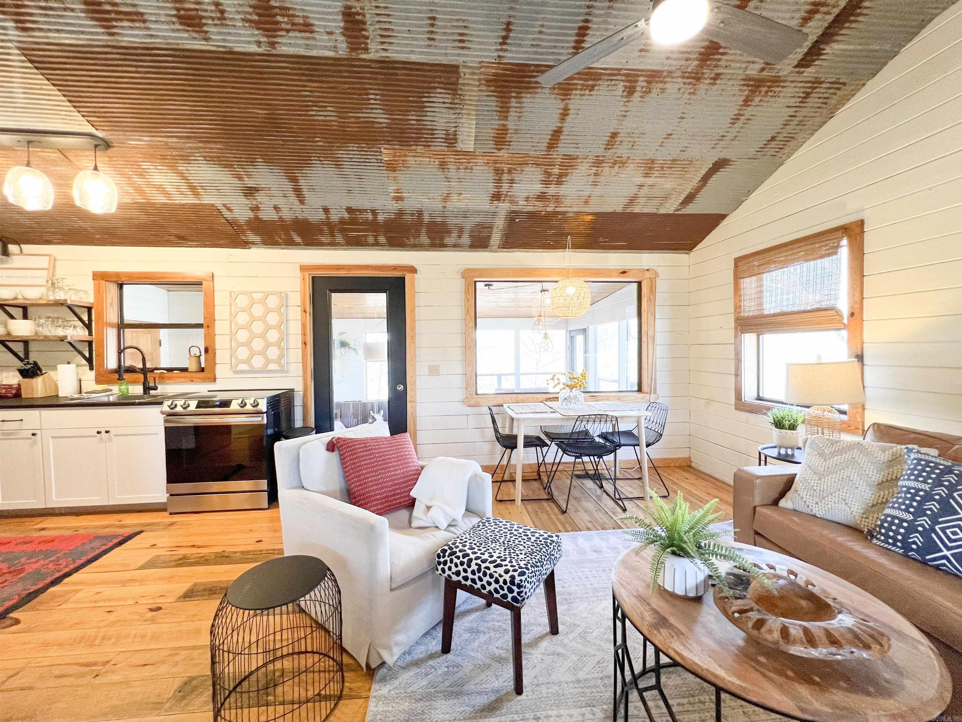 912 Double Bridge Loop  Mountain View, AR