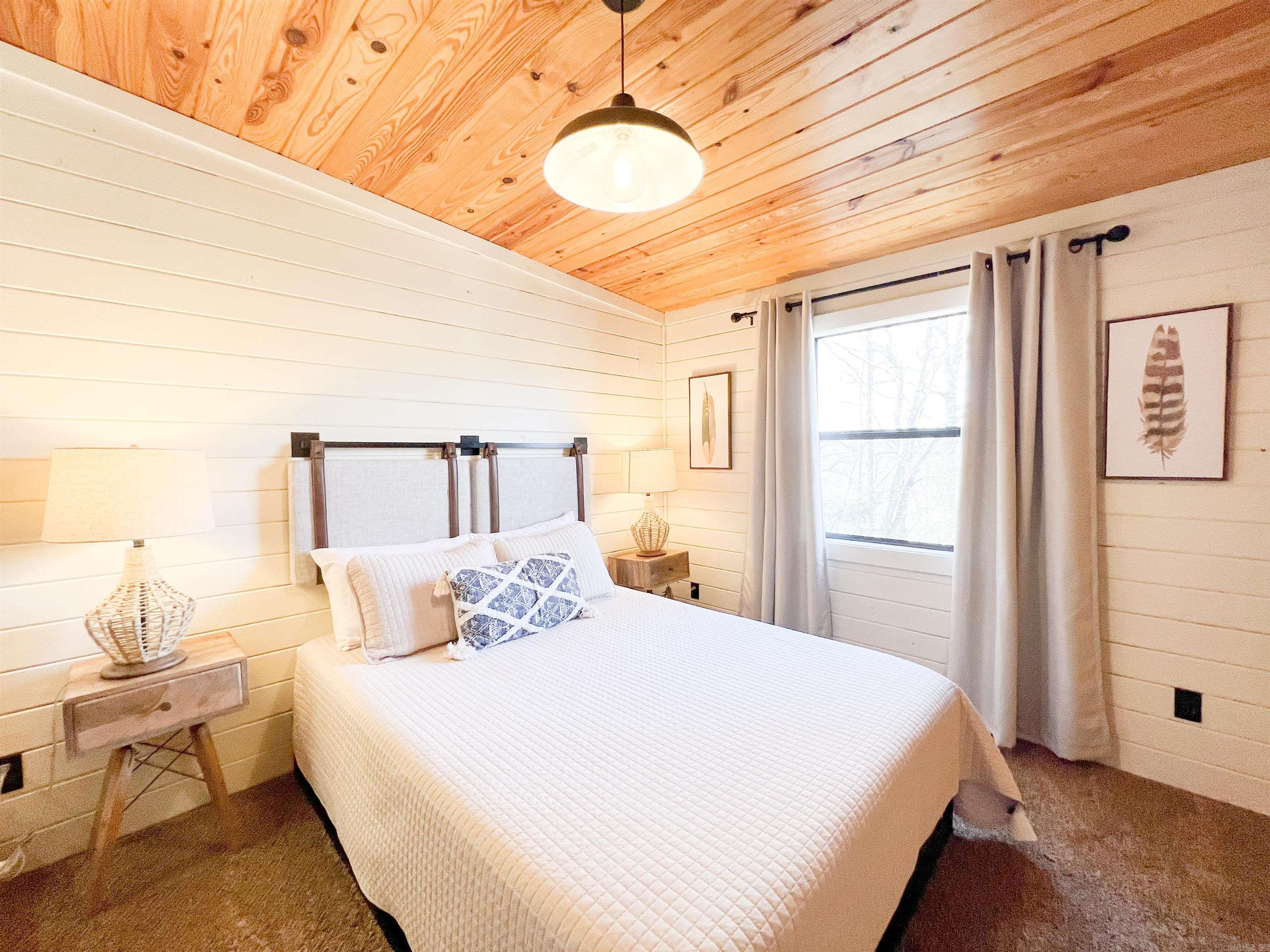 912 Double Bridge Loop  Mountain View, AR