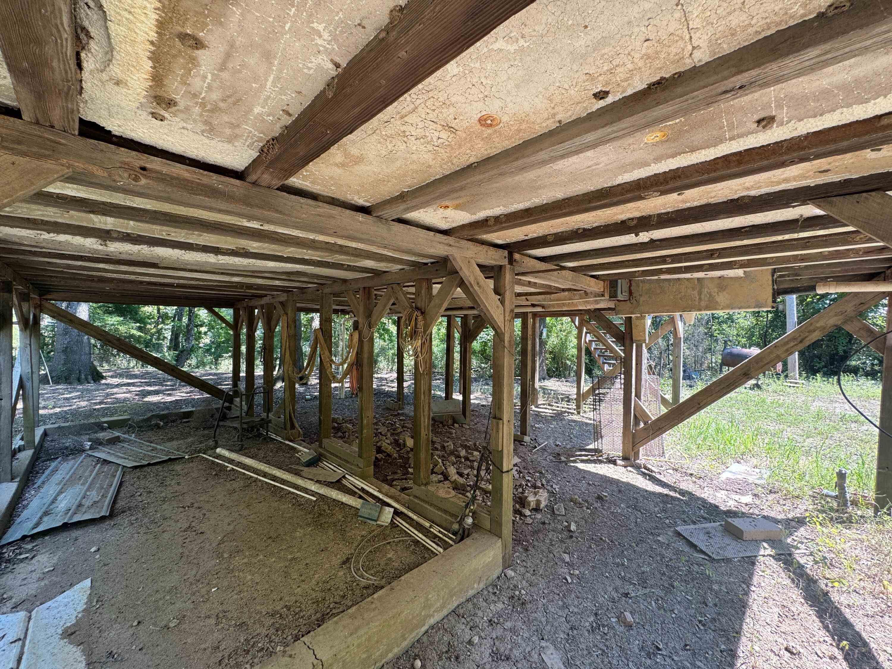1806 County Rd 150  Augusta, AR