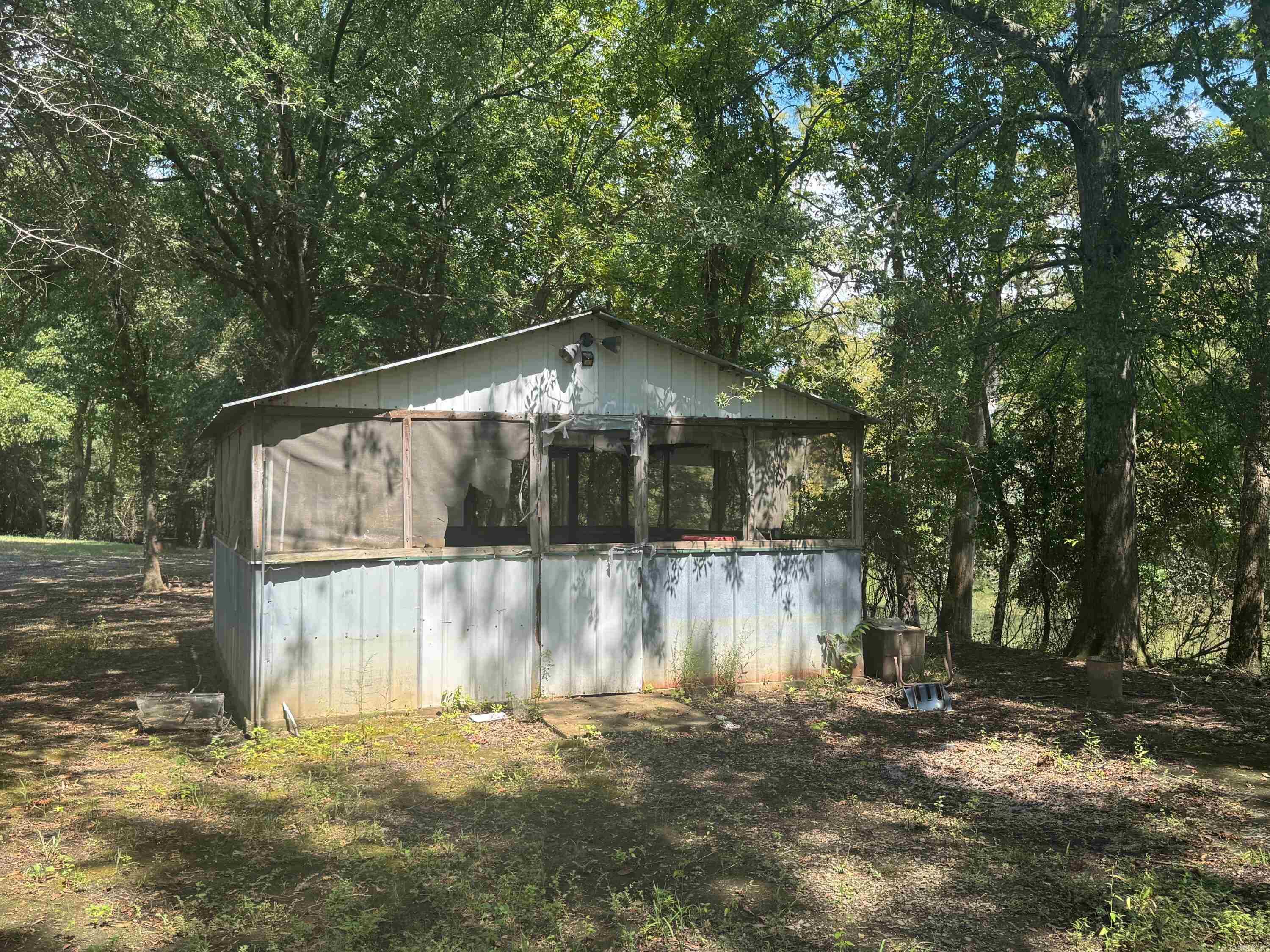 1806 County Rd 150  Augusta, AR