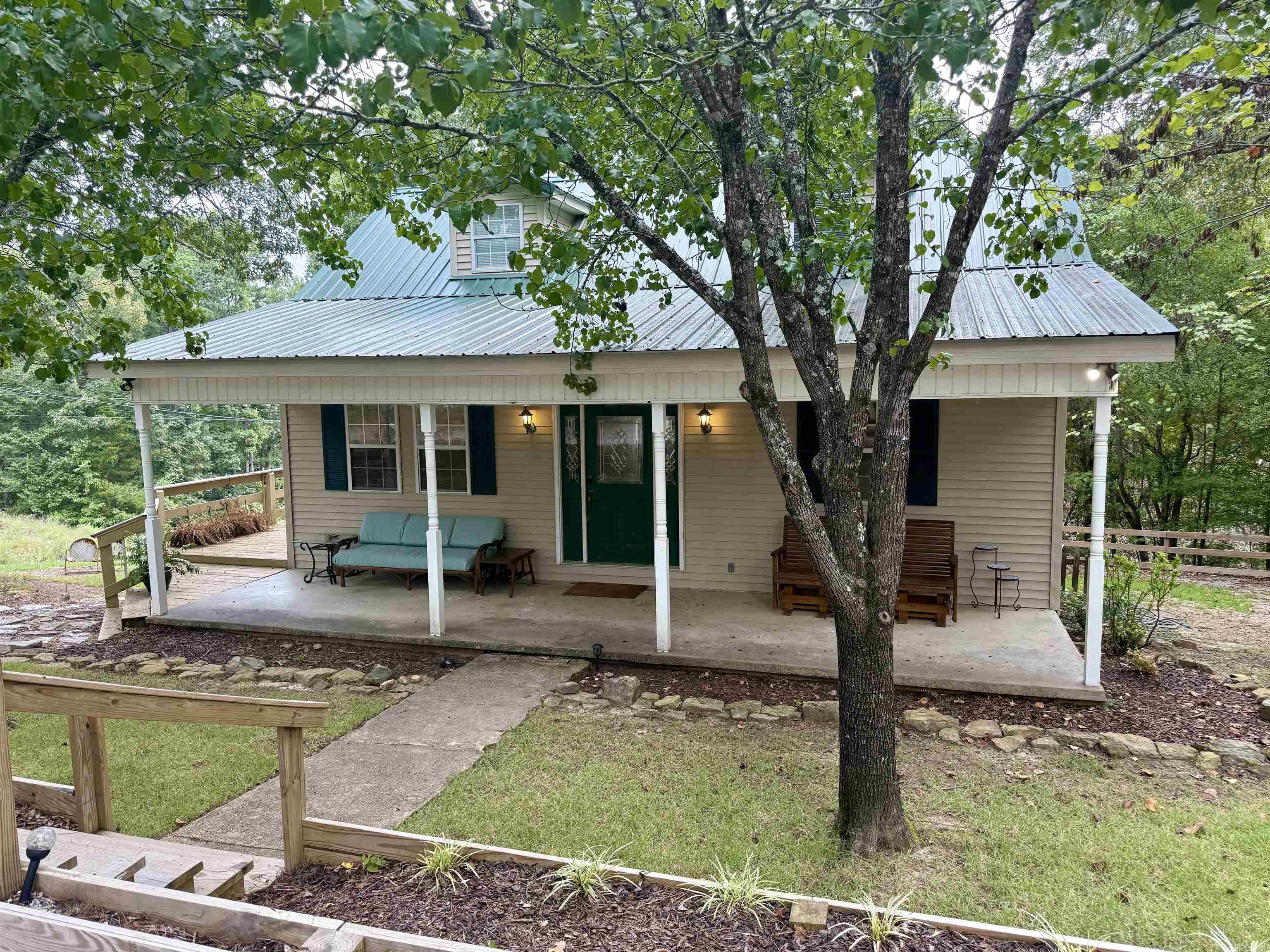 100 Iris  Drasco, AR