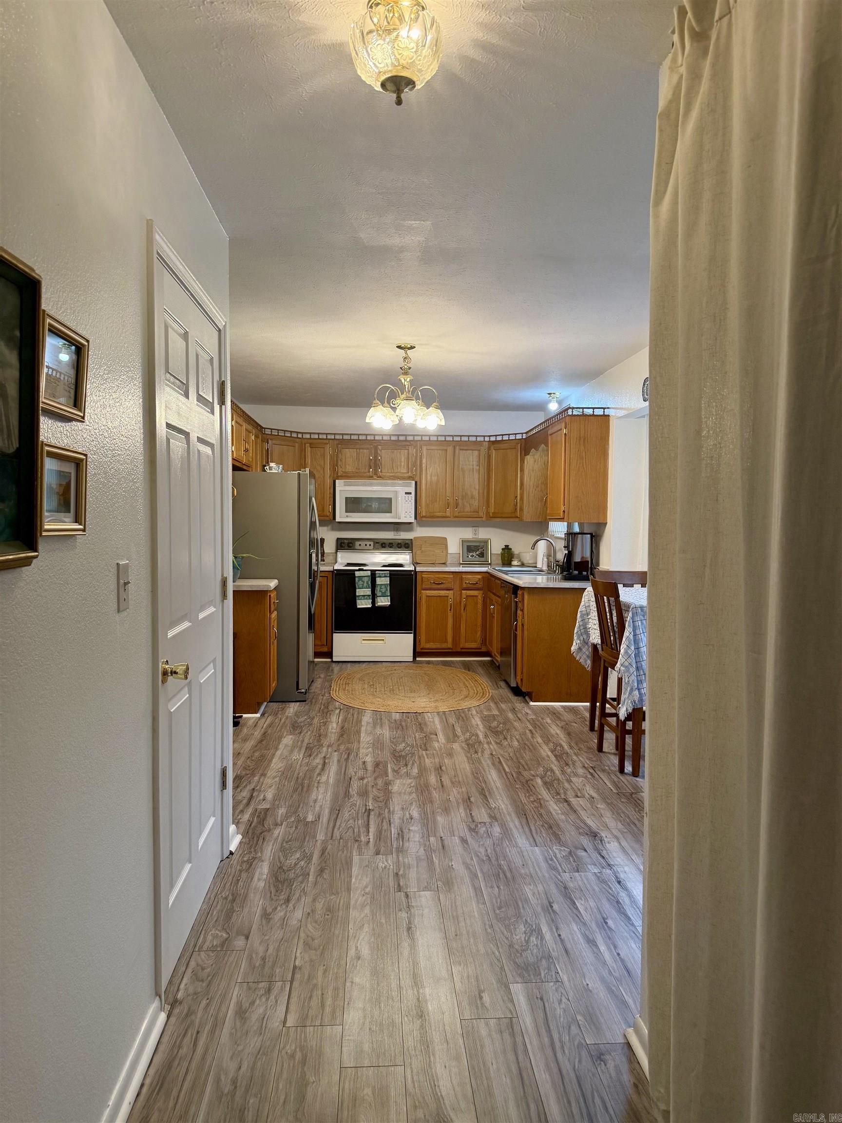 100 Iris  Drasco, AR