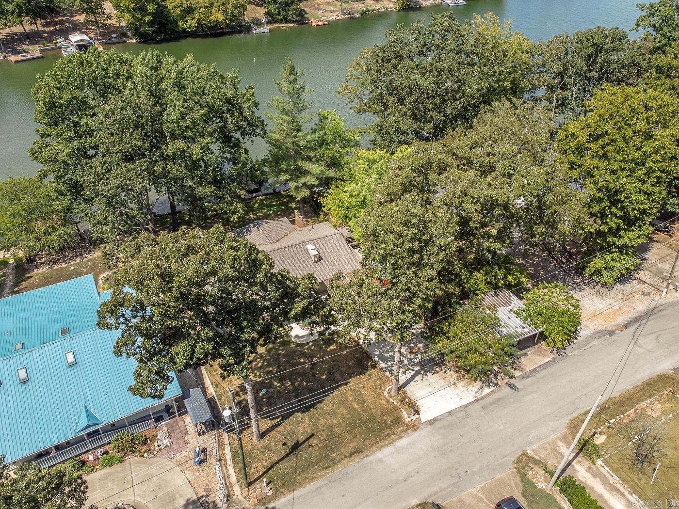 244 E Lakeshore  Cherokee Village, AR