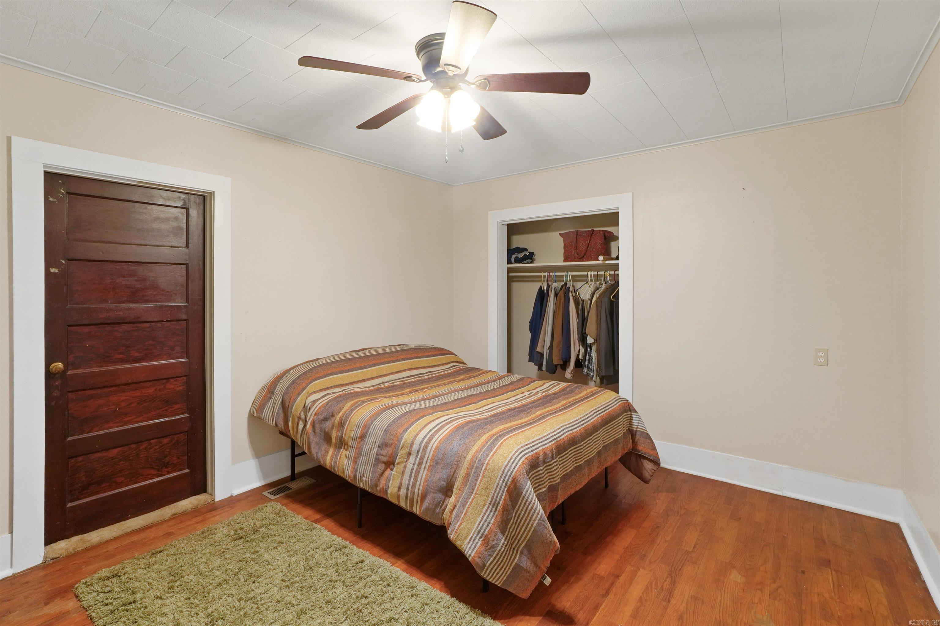 871 S 65  Clinton, AR