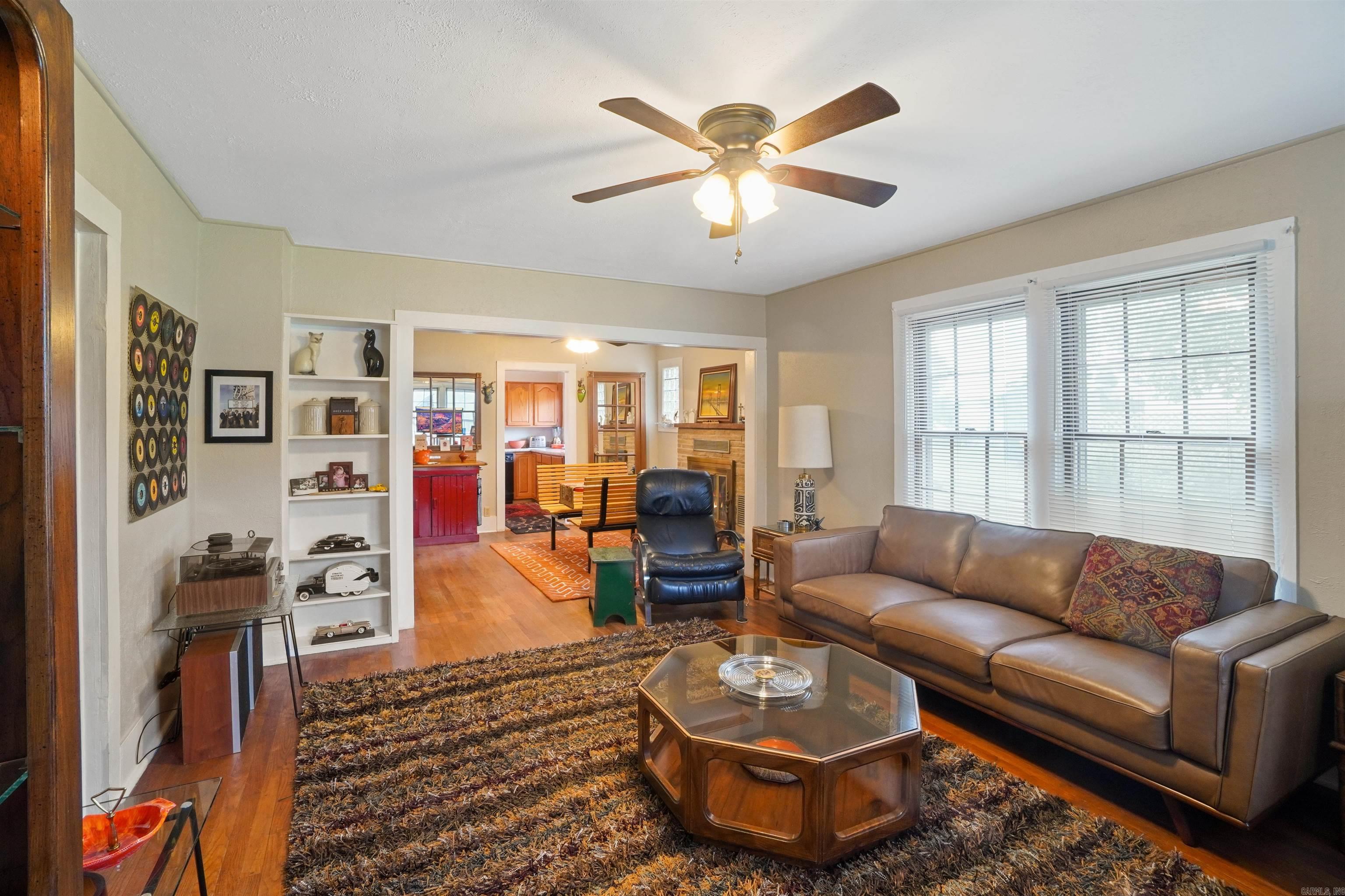 871 S 65  Clinton, AR