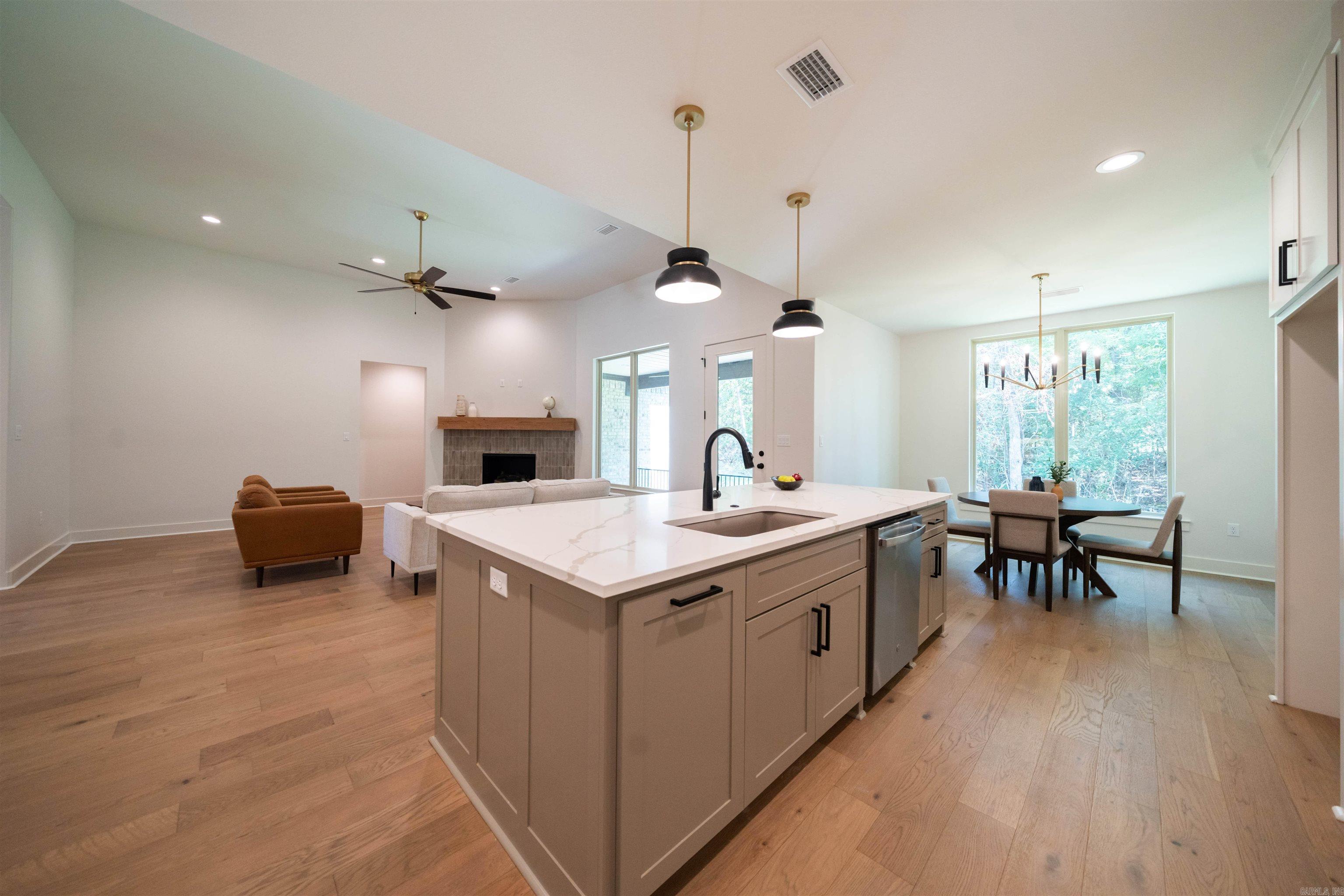 15108 Matterhorn  Maumelle, AR