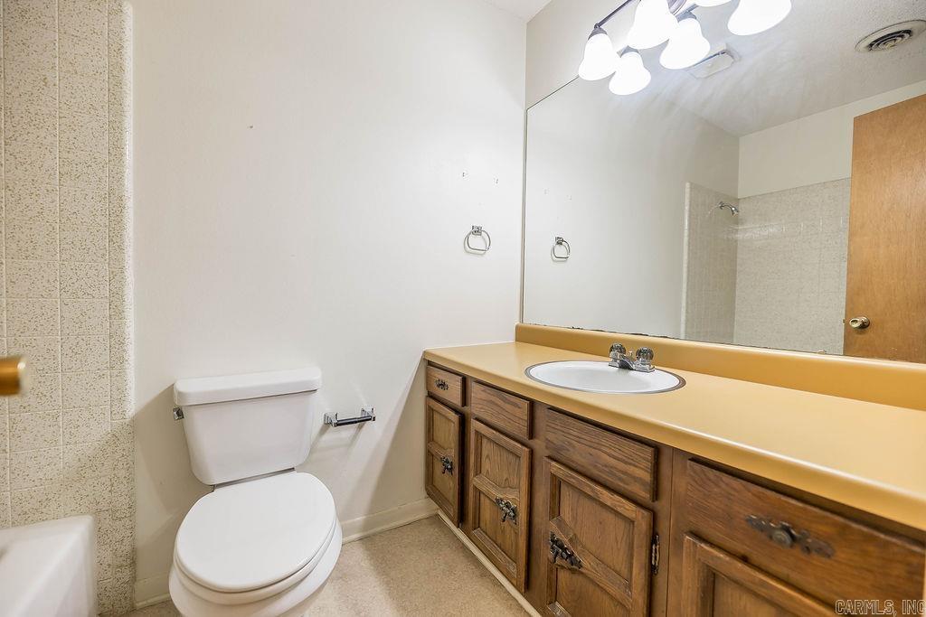 413 Robin Rd  El Dorado, AR