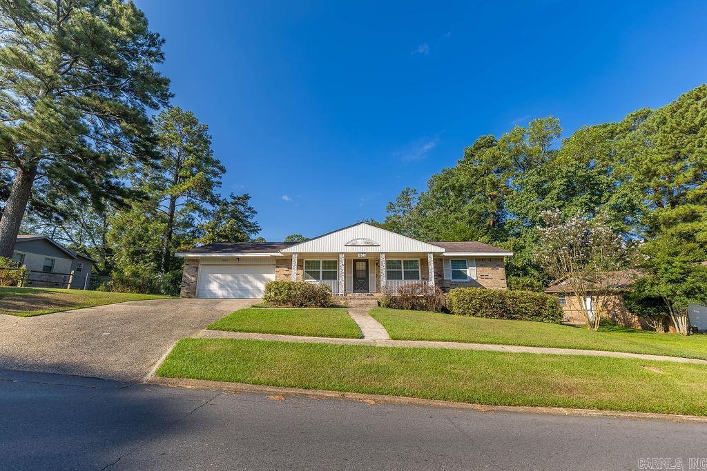 413 Robin Rd  El Dorado, AR