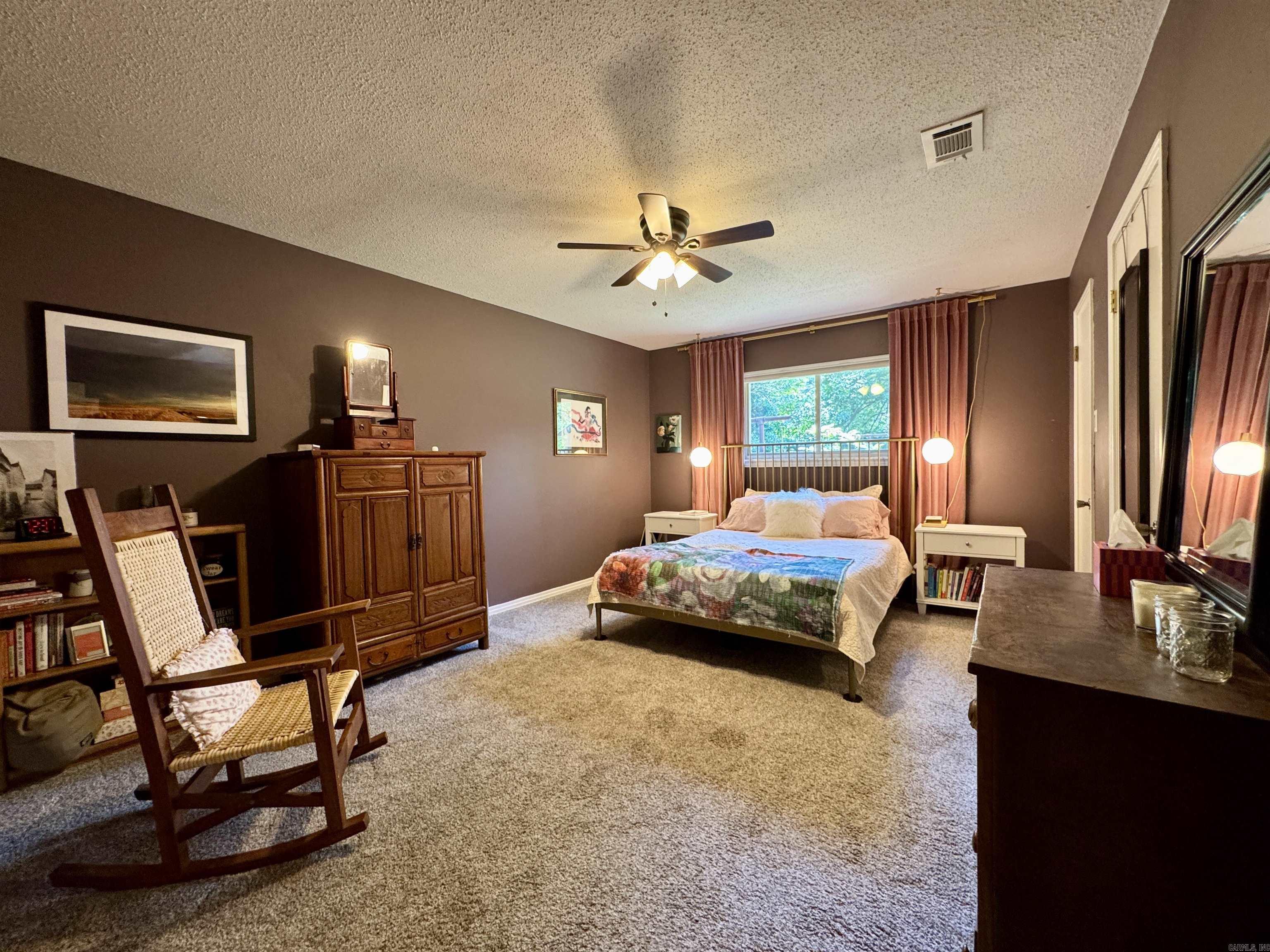 1909 Creekwood  Conway, AR