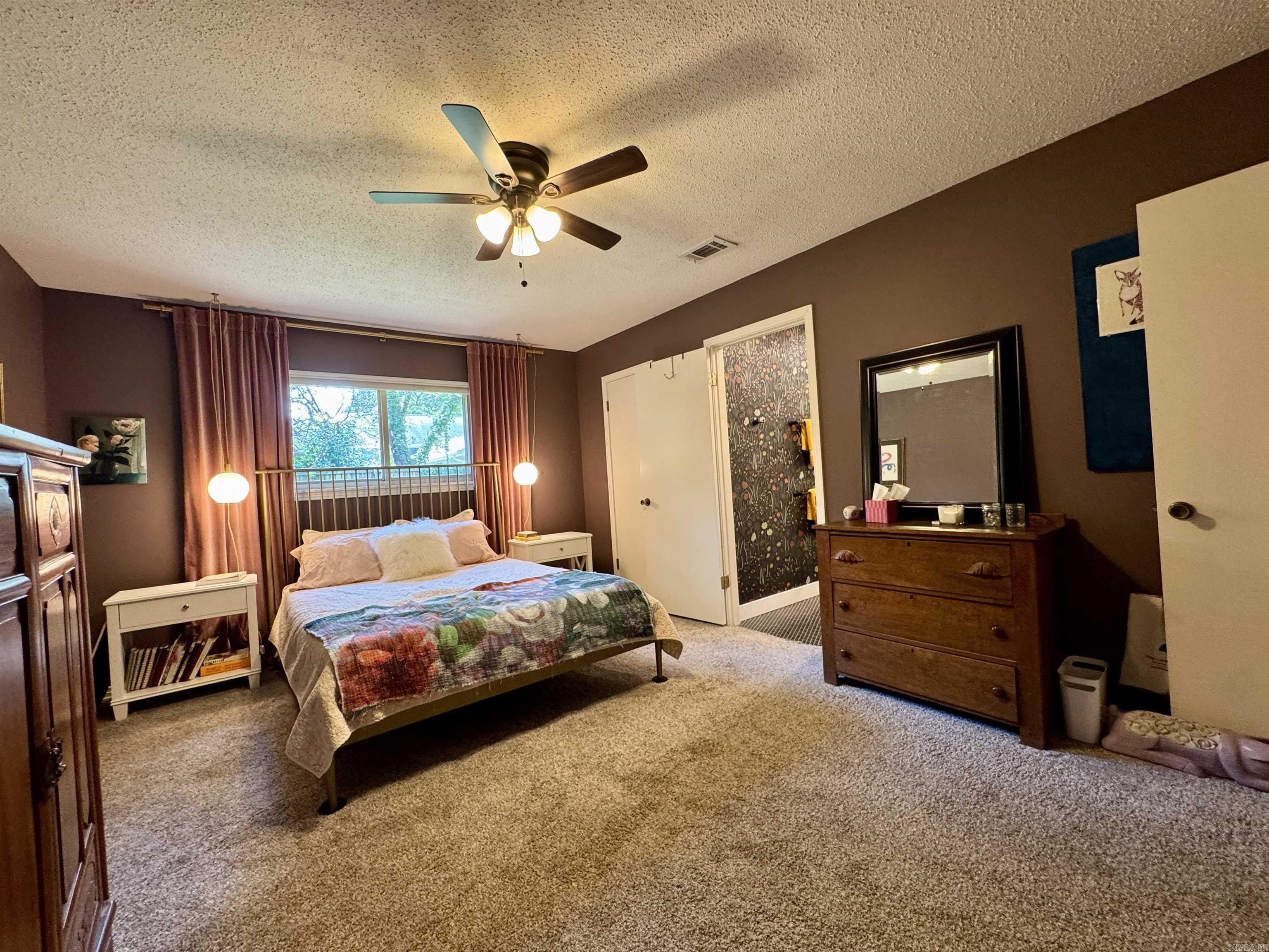 1909 Creekwood  Conway, AR