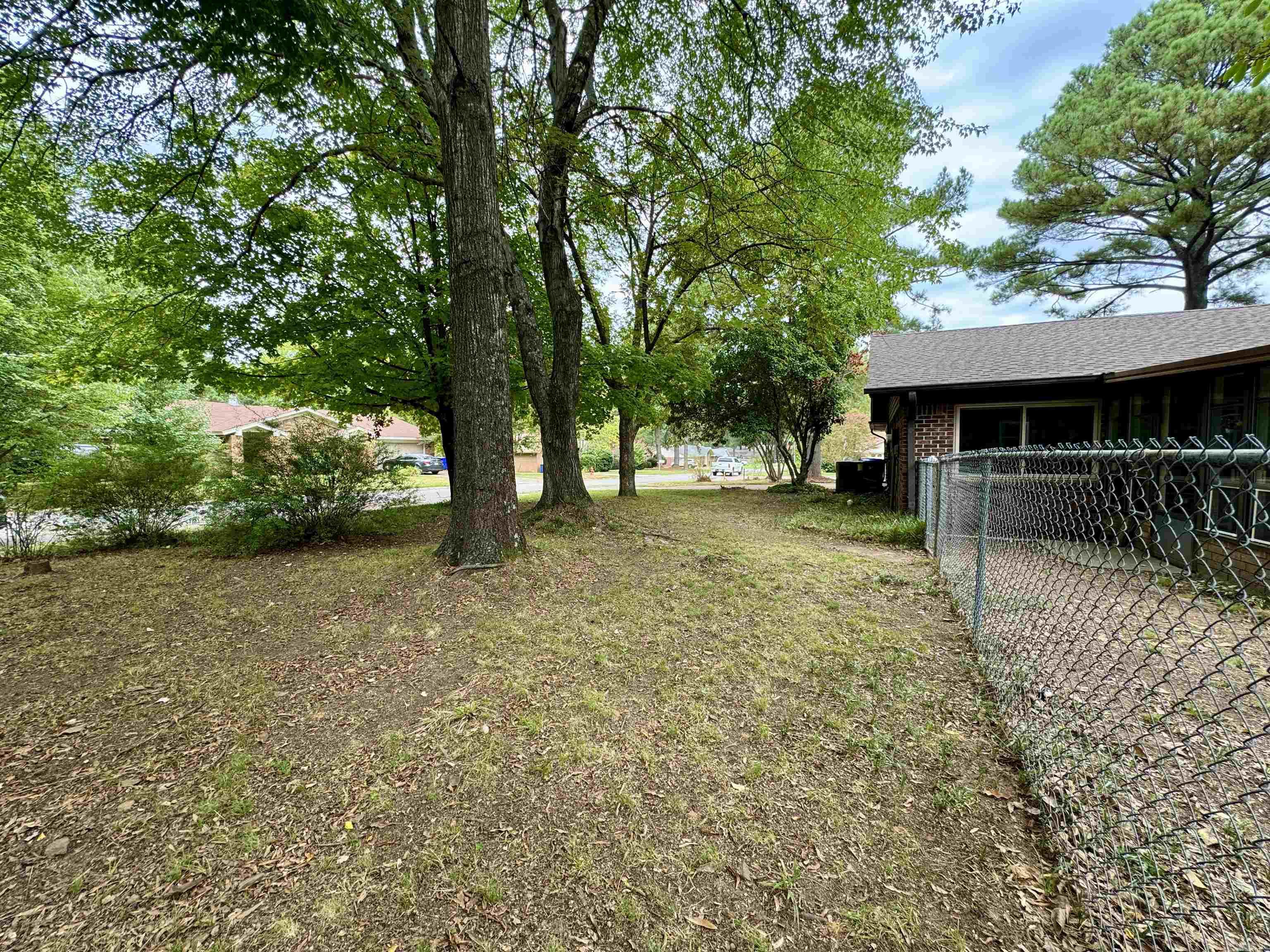 1909 Creekwood  Conway, AR
