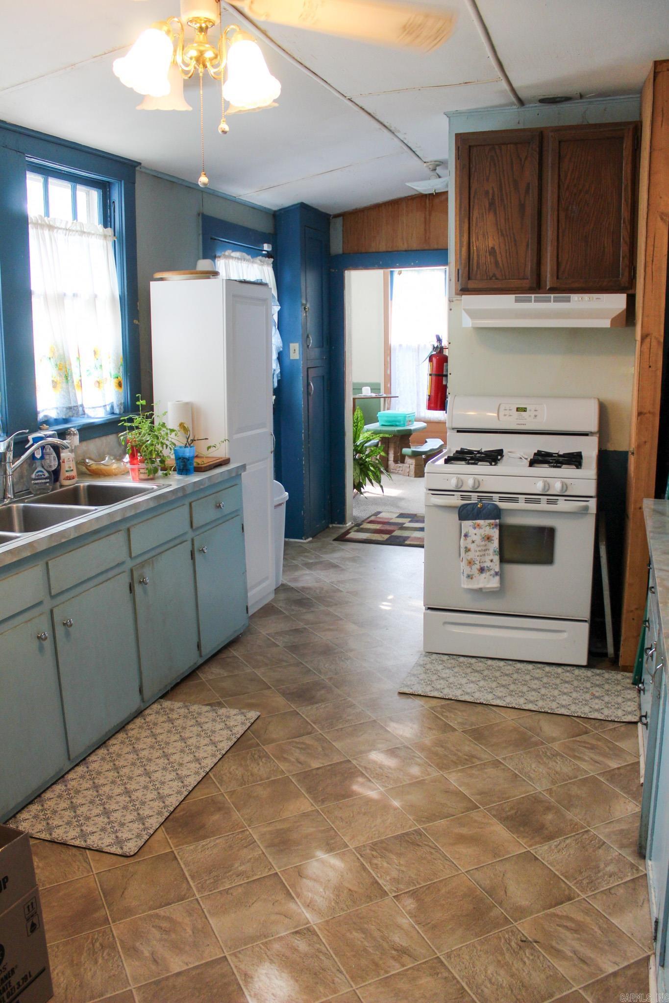 306 E Center  Searcy, AR