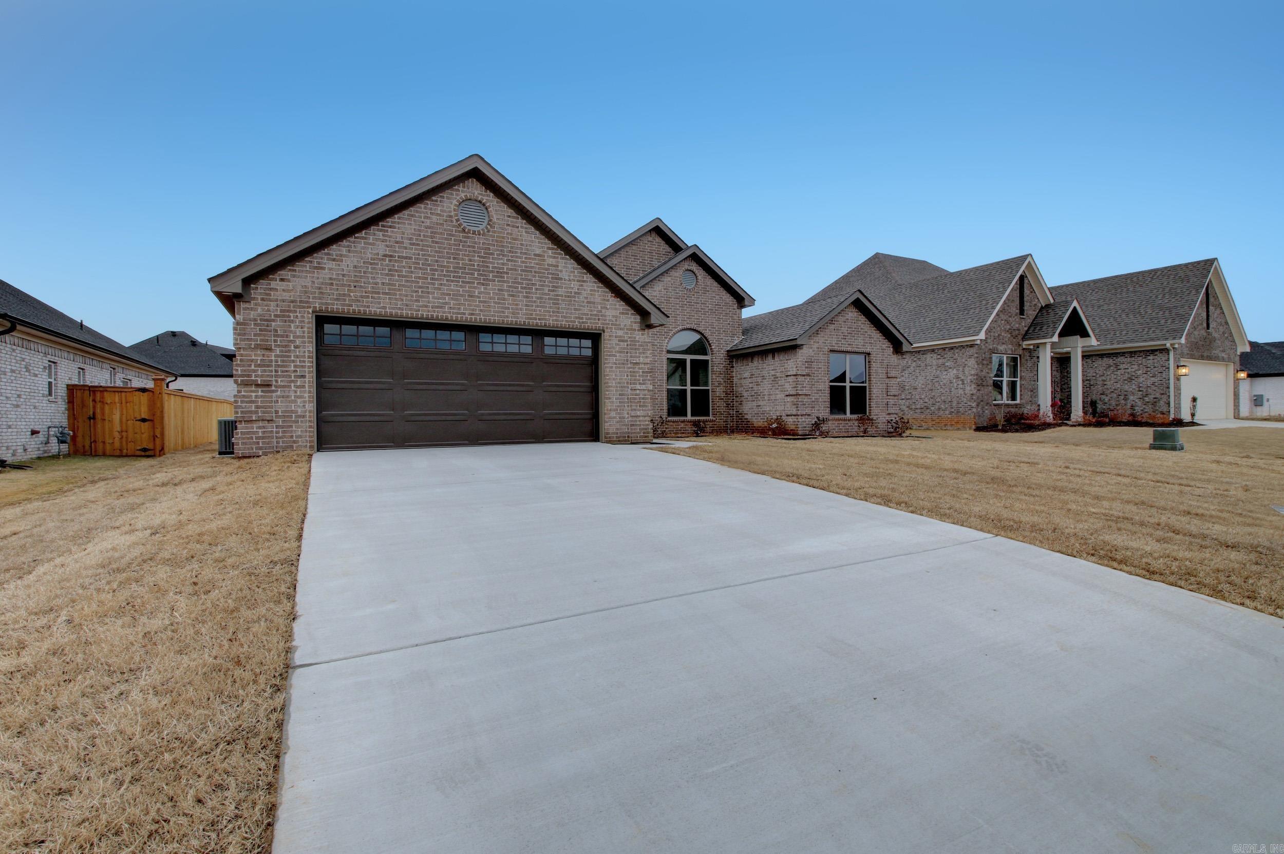 71 Corniche Cove  Maumelle, AR