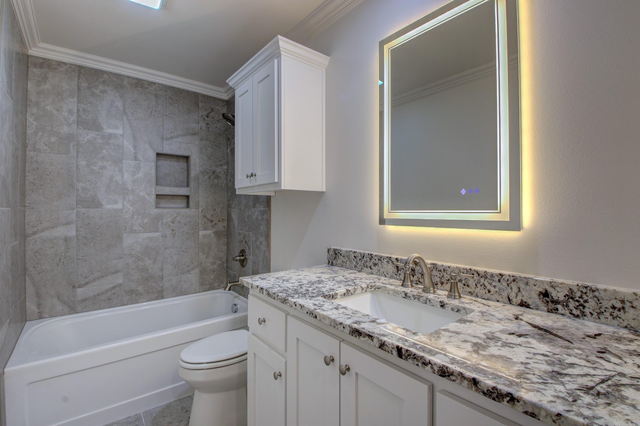 71 Corniche Cove  Maumelle, AR