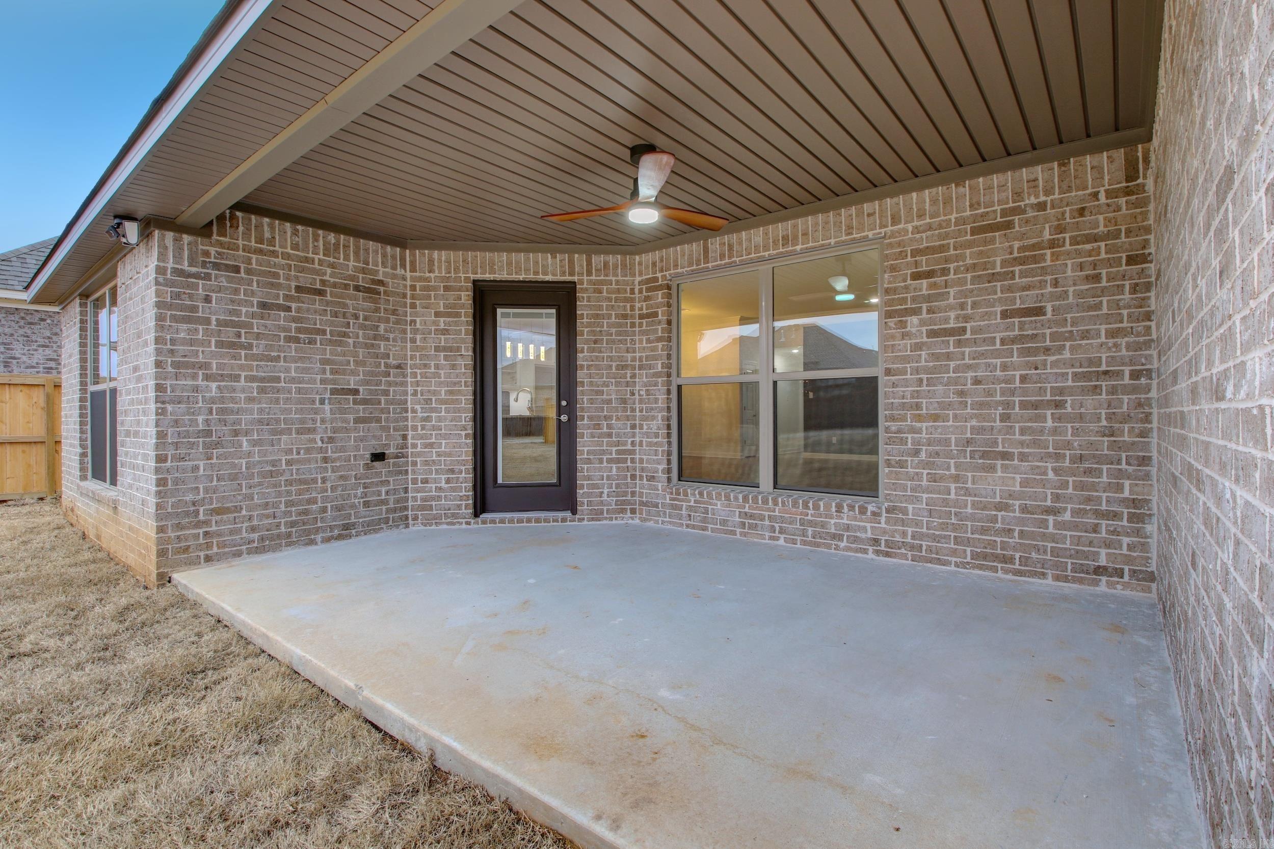 71 Corniche Cove  Maumelle, AR