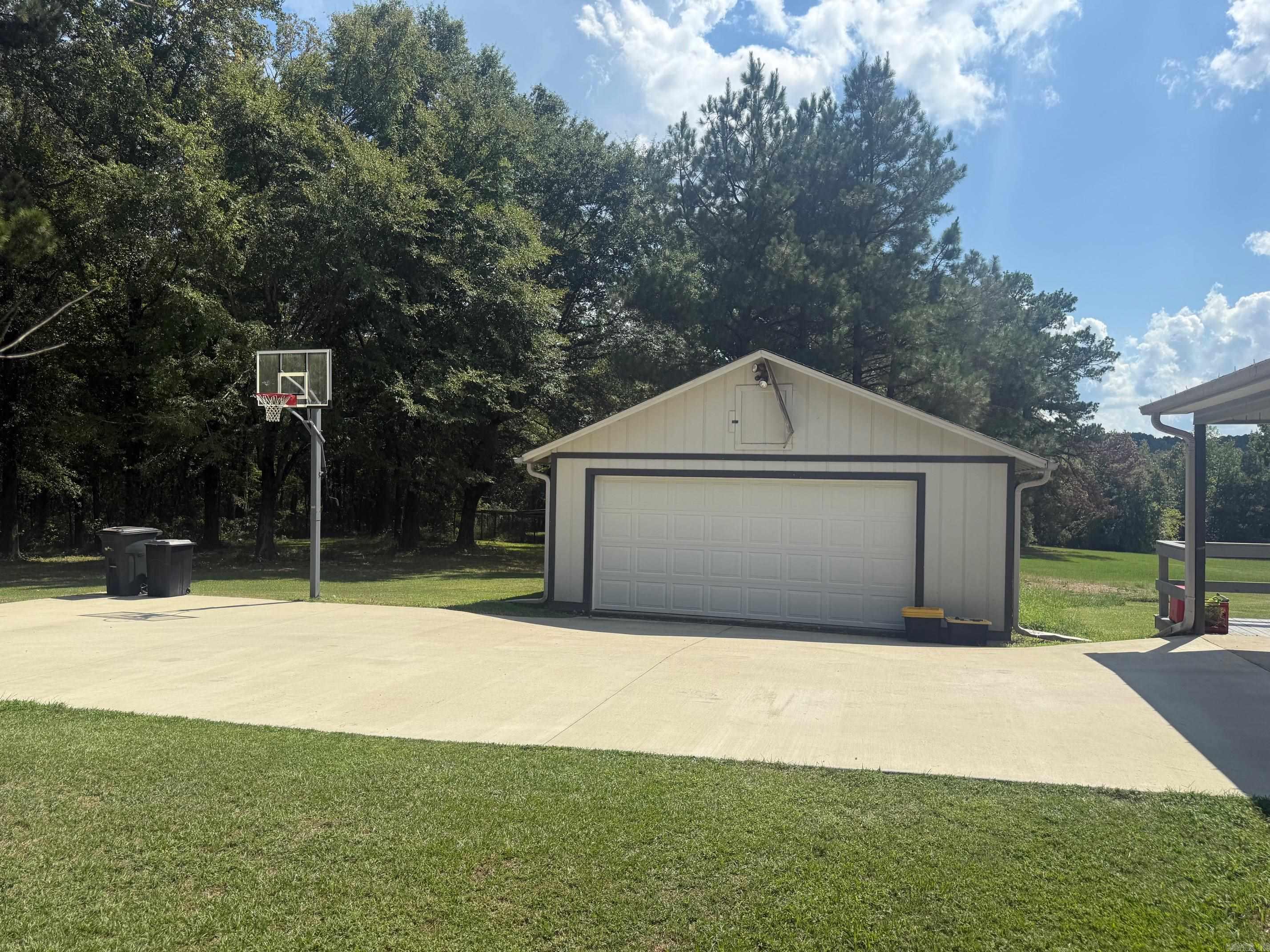 2152 Thomas  Bismarck, AR