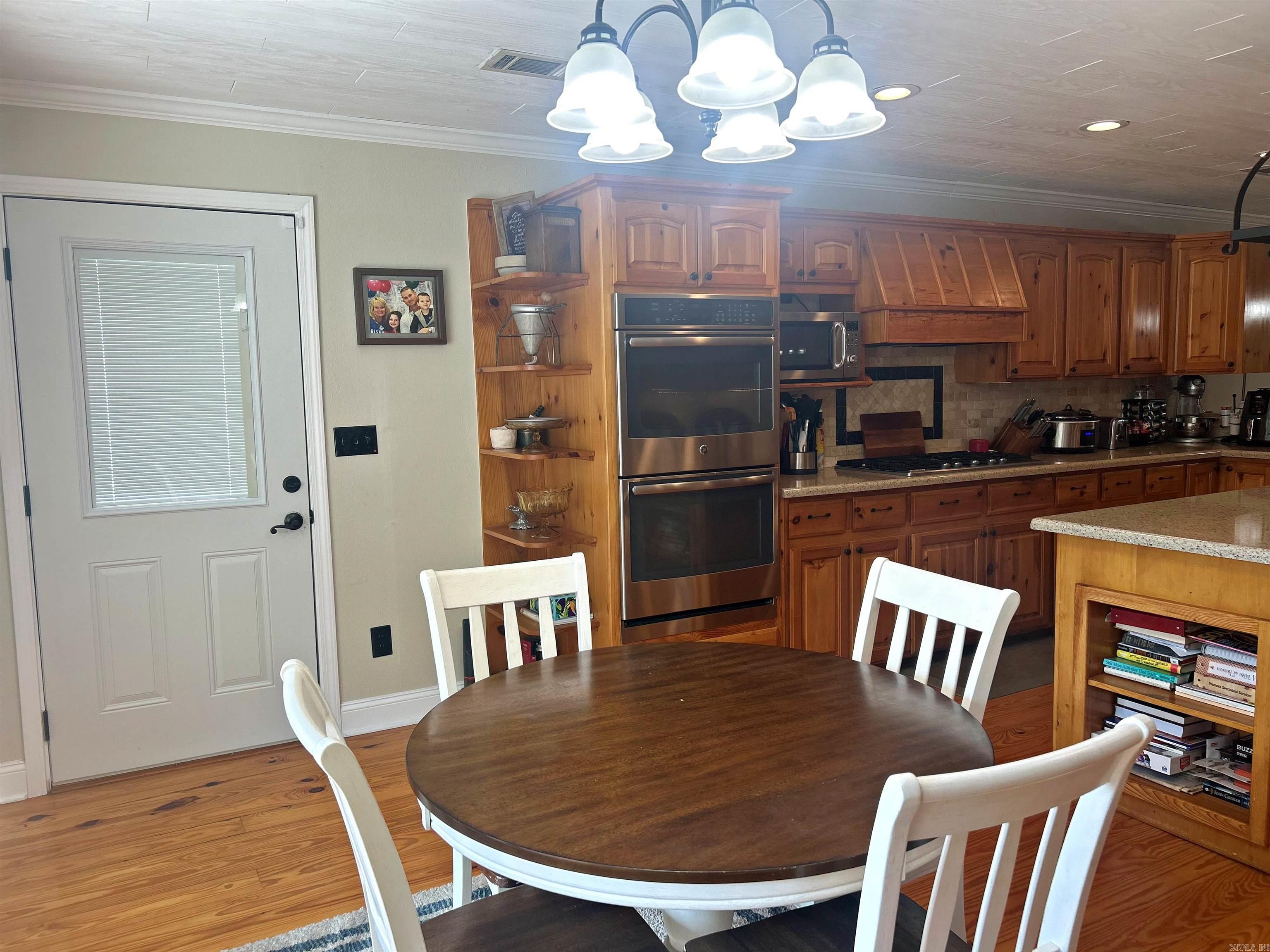 2152 Thomas  Bismarck, AR