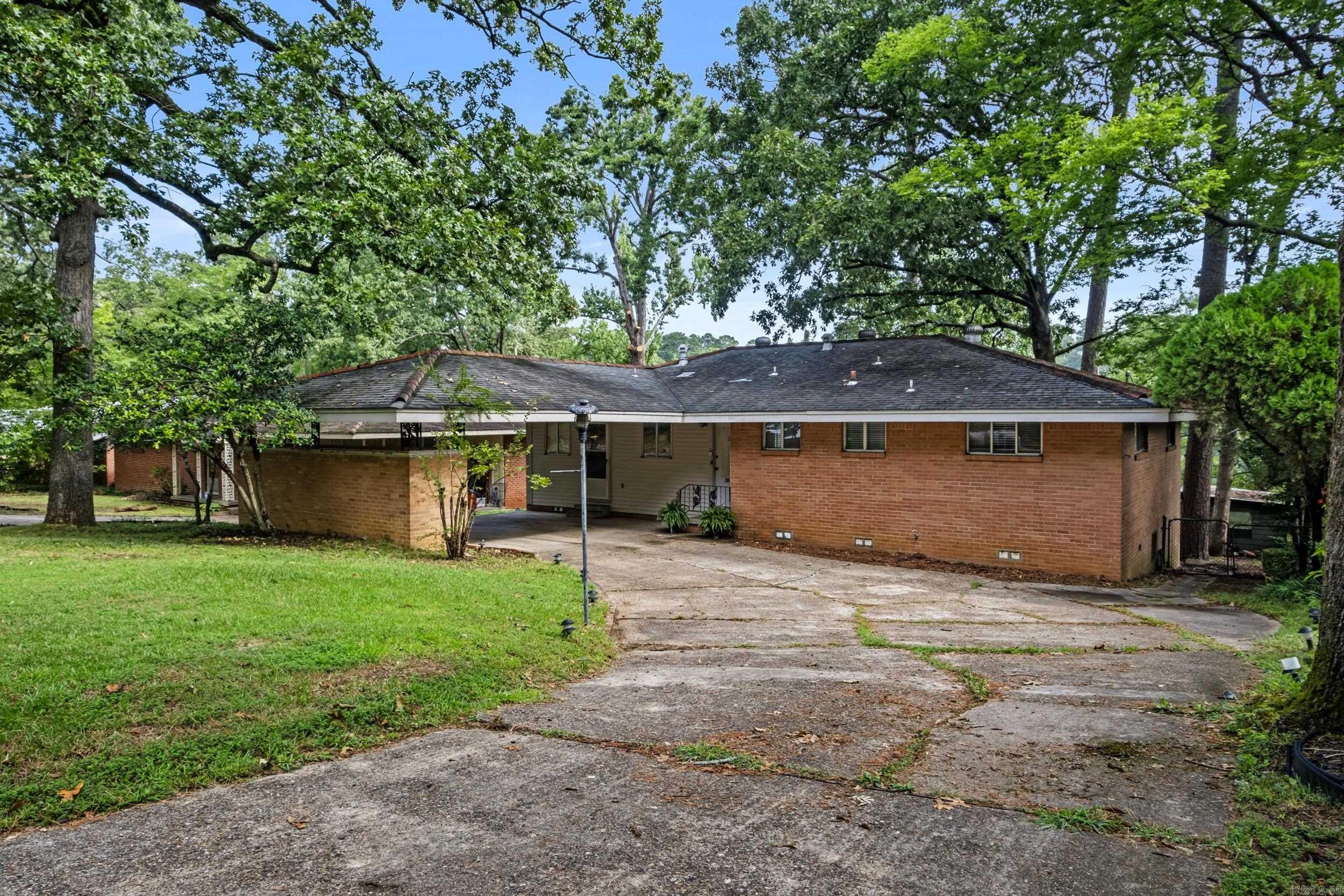 32 Lakeshore Drive  Little Rock, AR