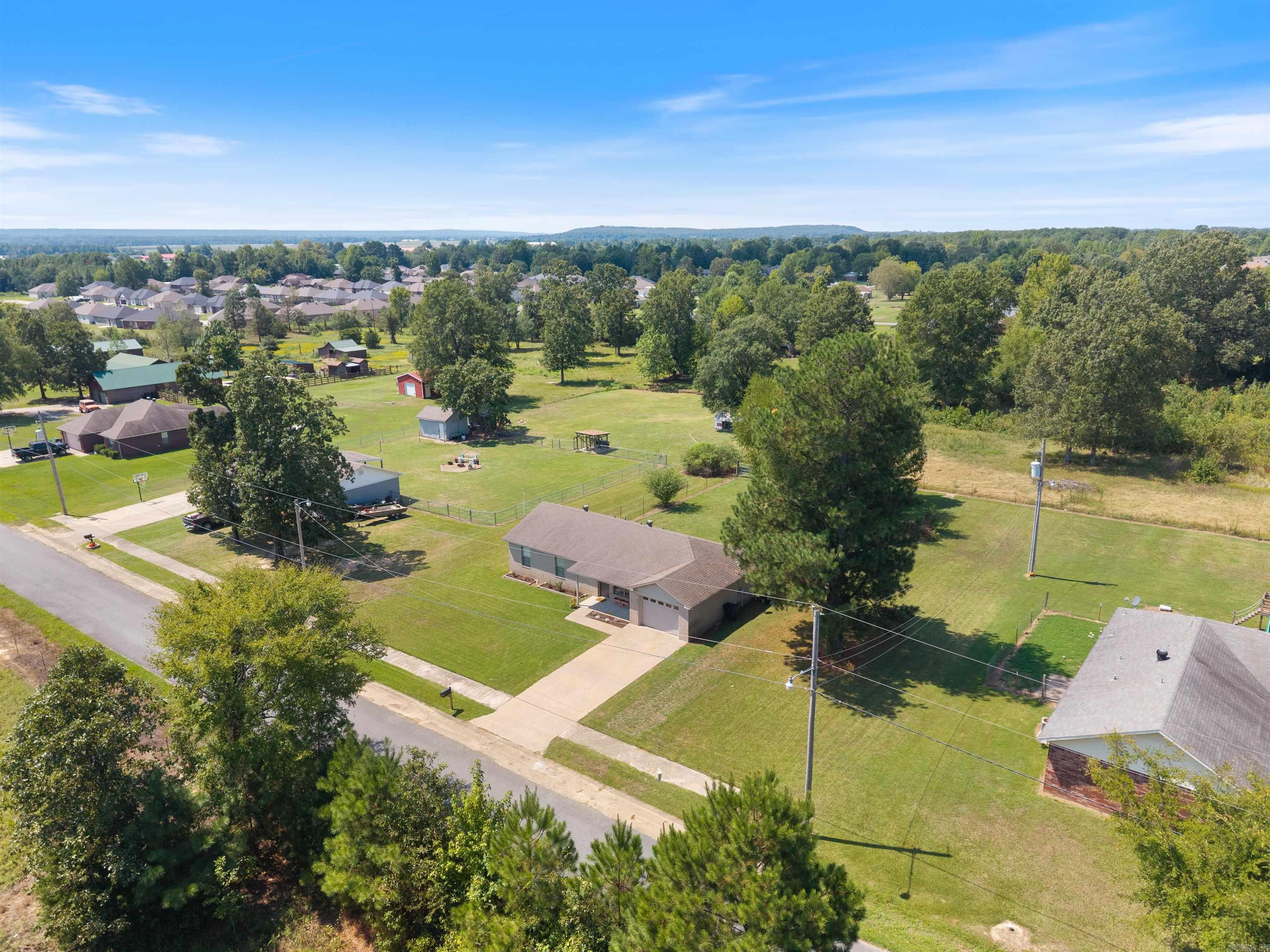 71 N Church  Vilonia, AR