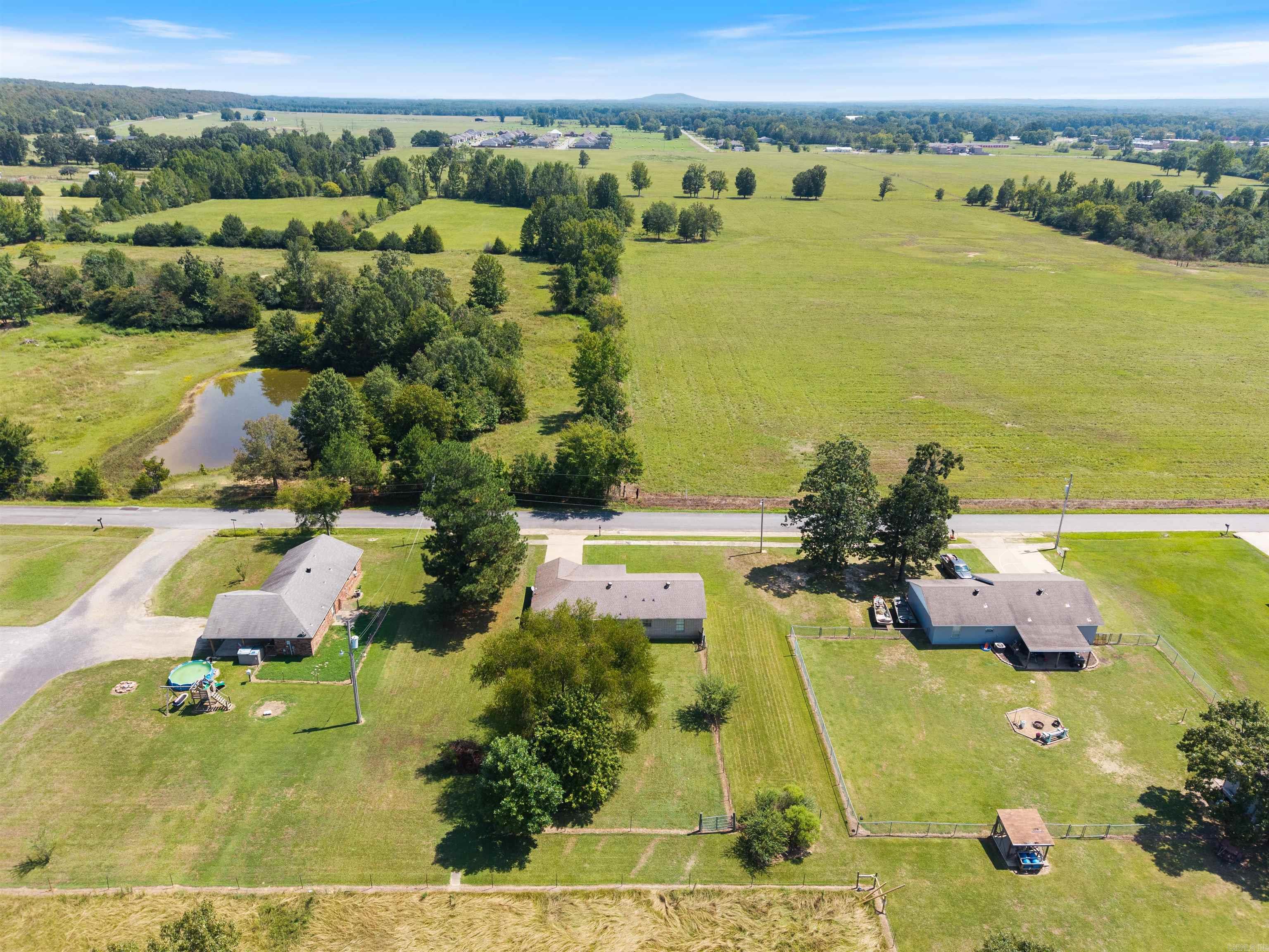 71 N Church  Vilonia, AR