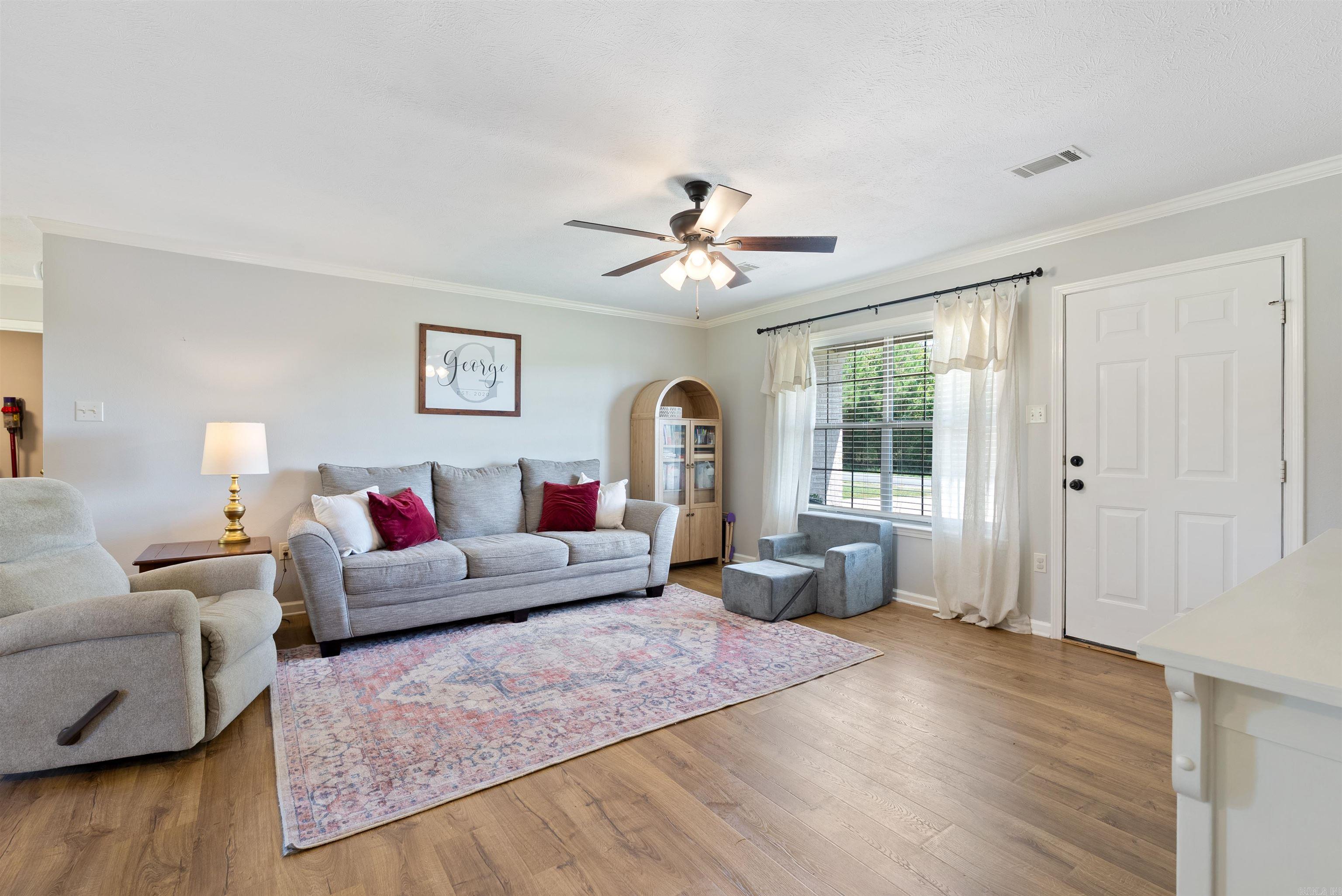 71 N Church  Vilonia, AR