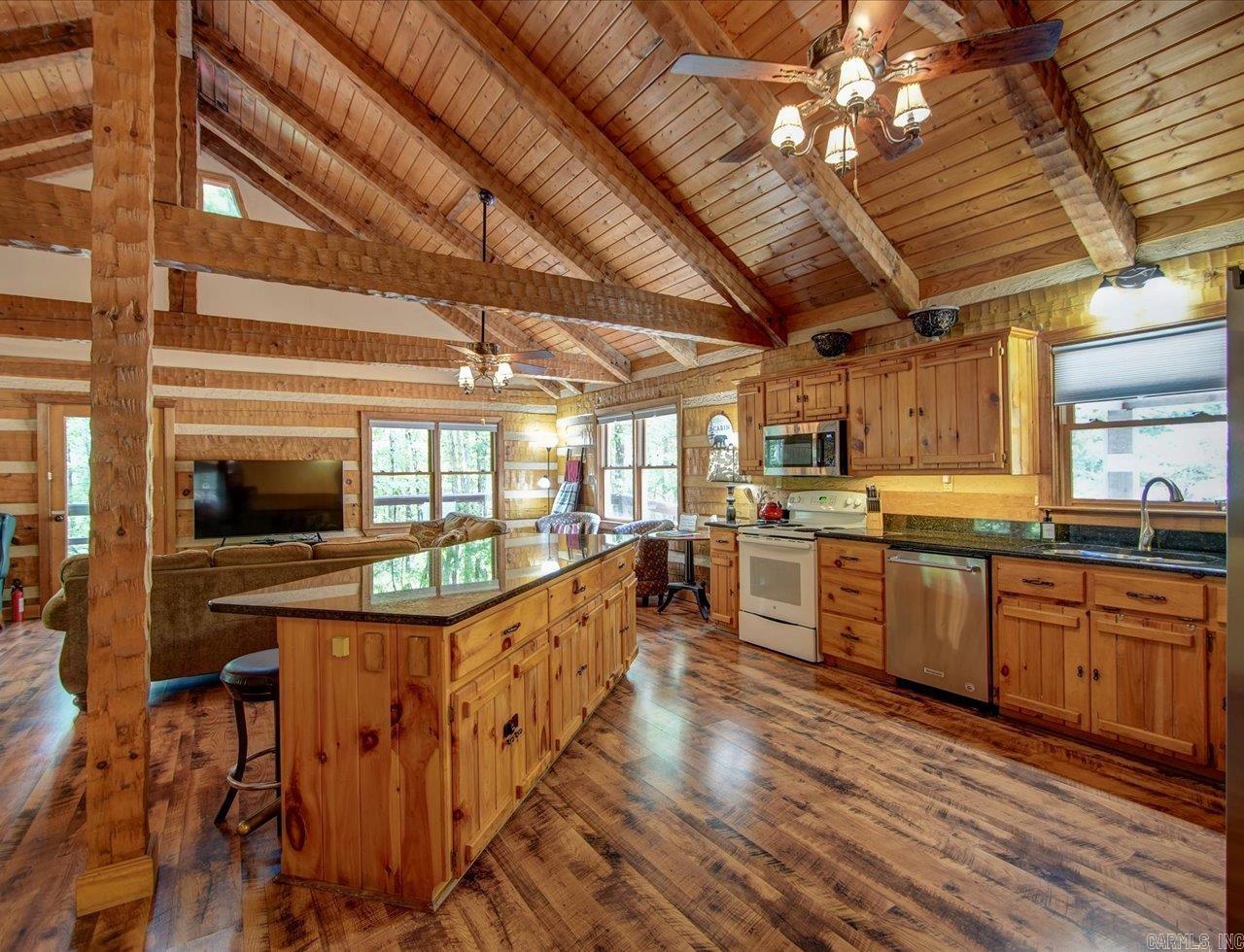 4 Certero Ln  Hot Springs Village, AR