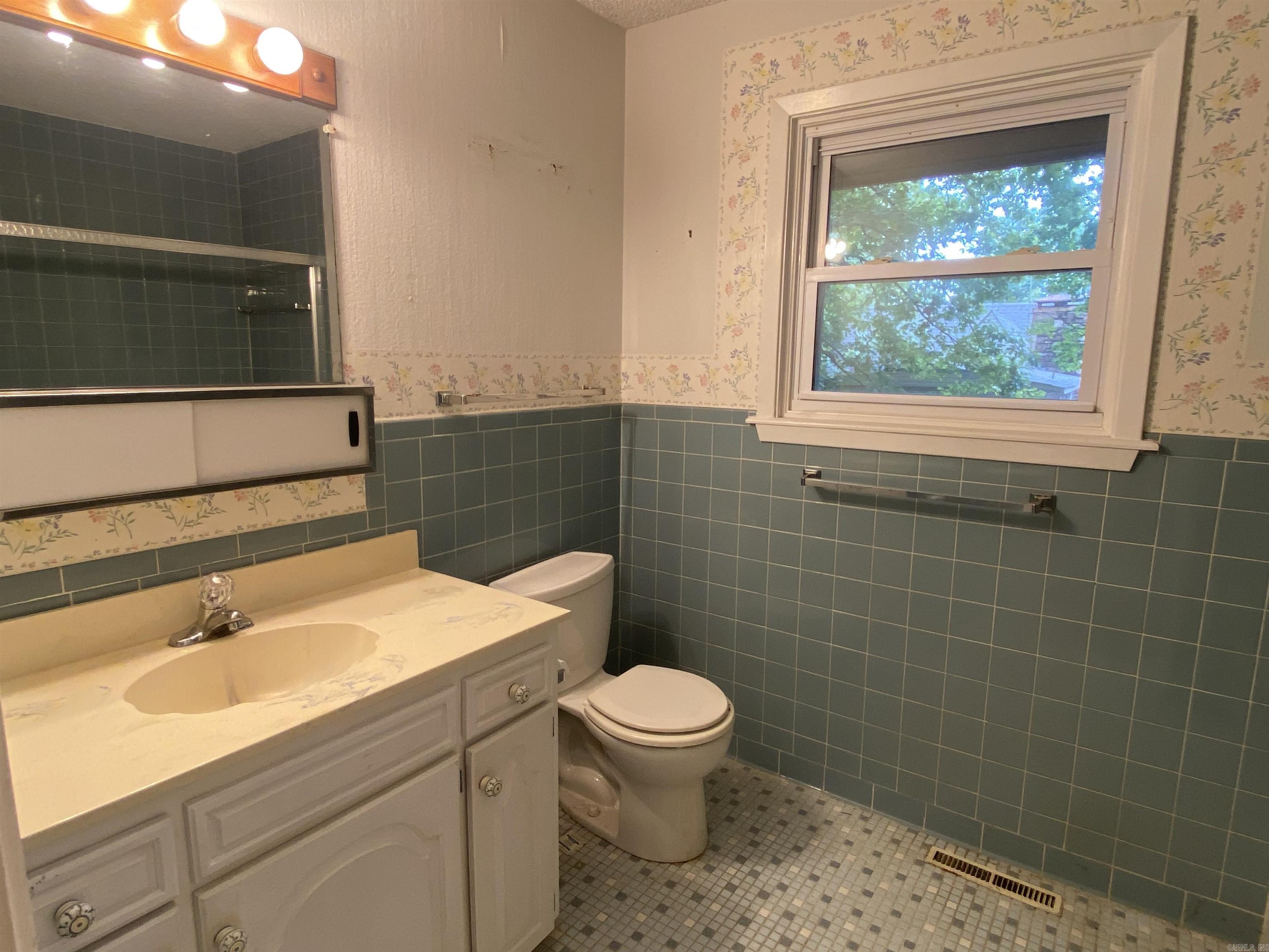 8 Cambre Cir  Hot Springs Village, AR