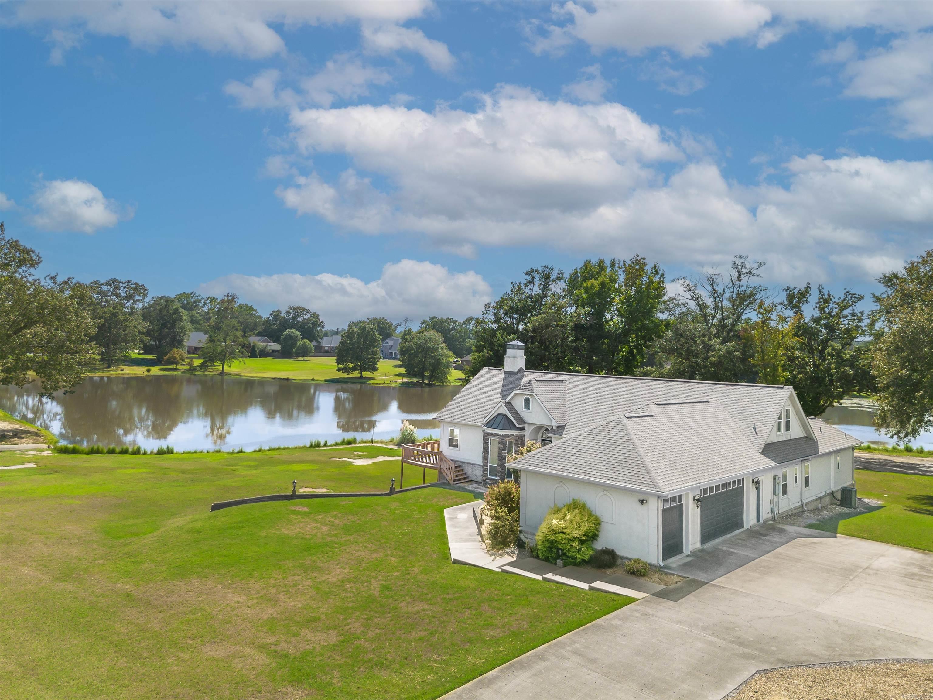 1190 Dogwood  Austin, AR