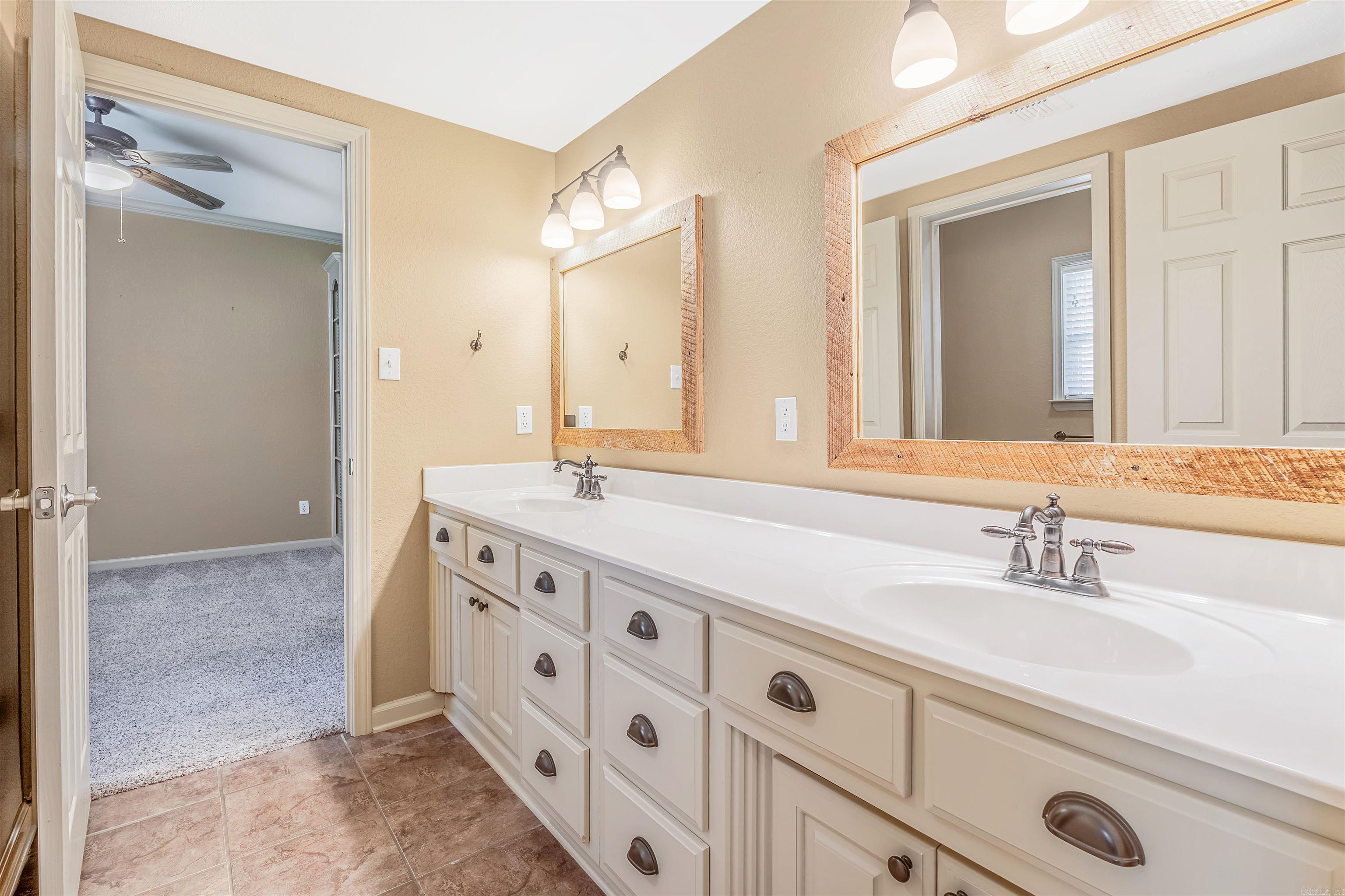 1190 Dogwood  Austin, AR