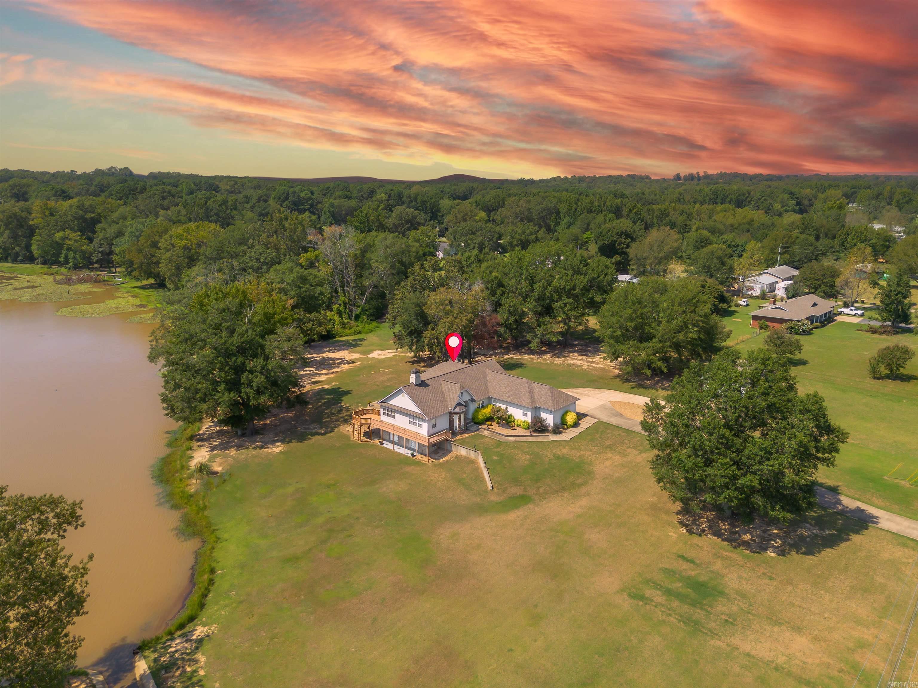 1190 Dogwood  Austin, AR