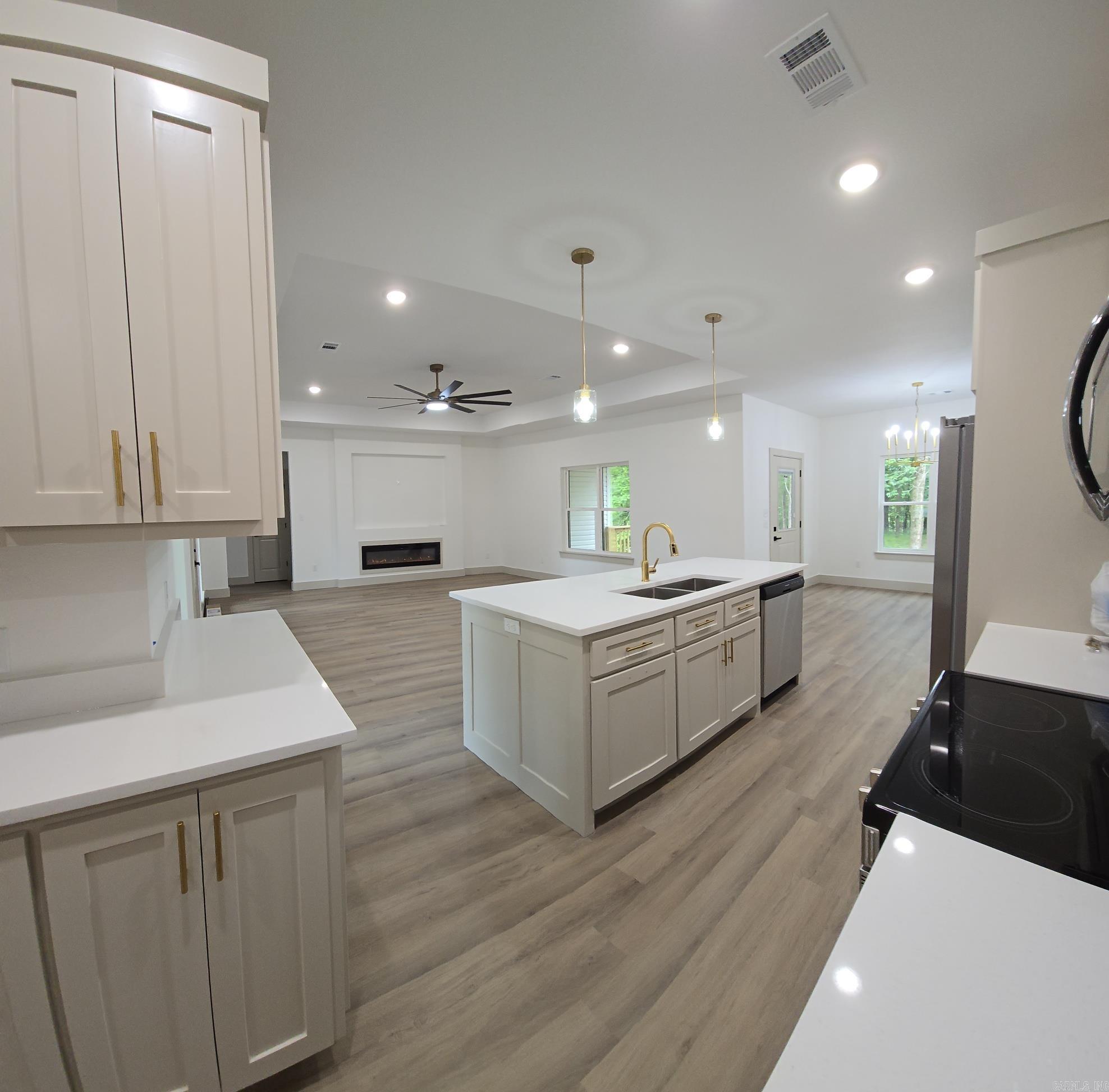 109 Diamondhead  Hot Springs, AR
