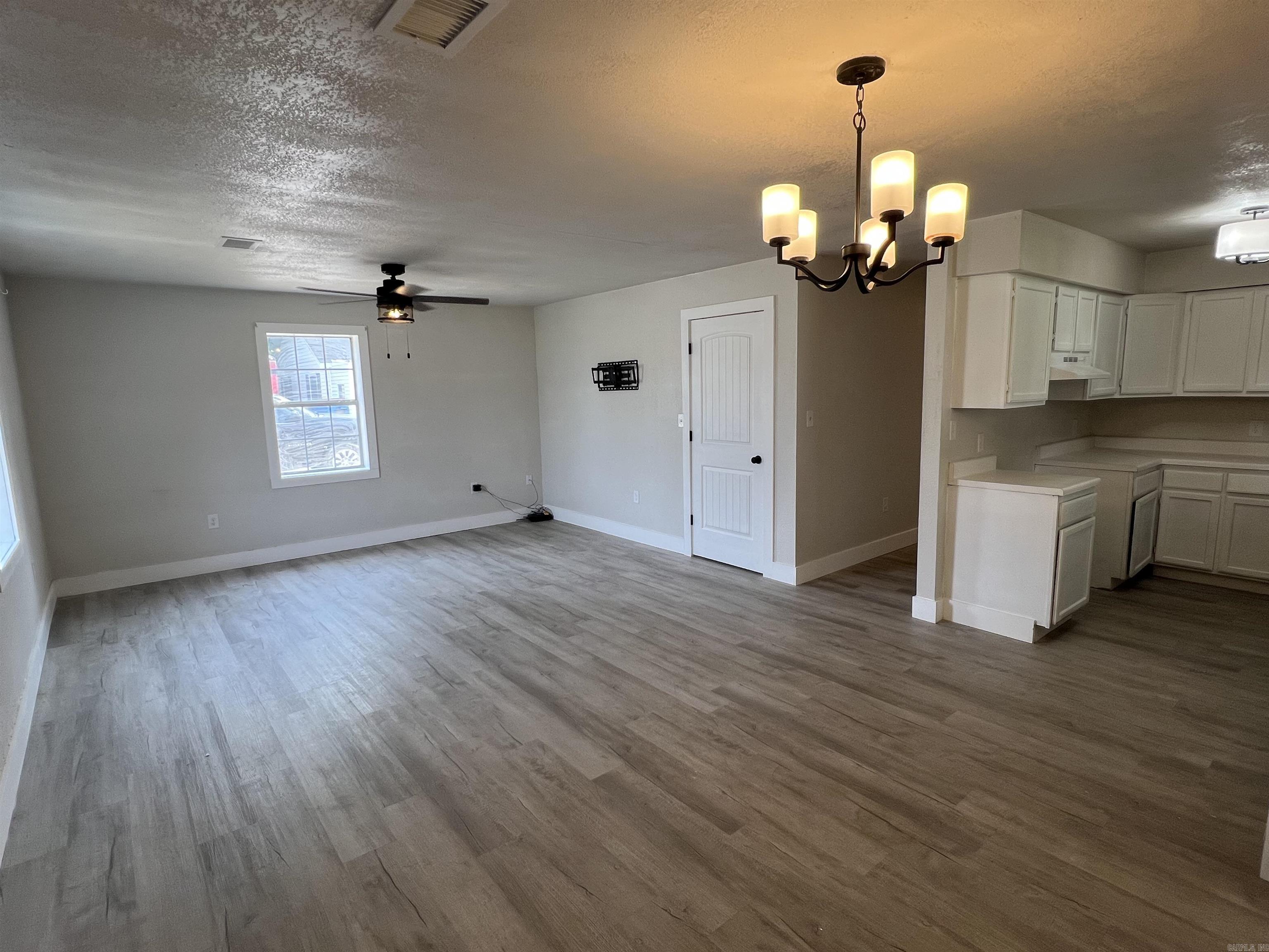 1802 E Lake St  Paragould, AR