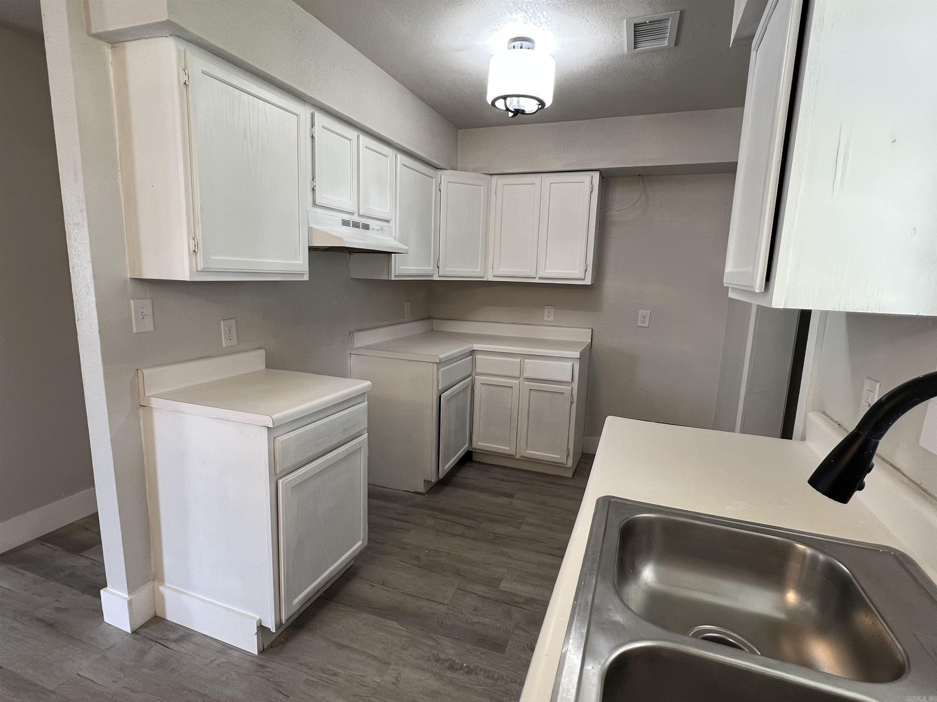 1802 E Lake St  Paragould, AR