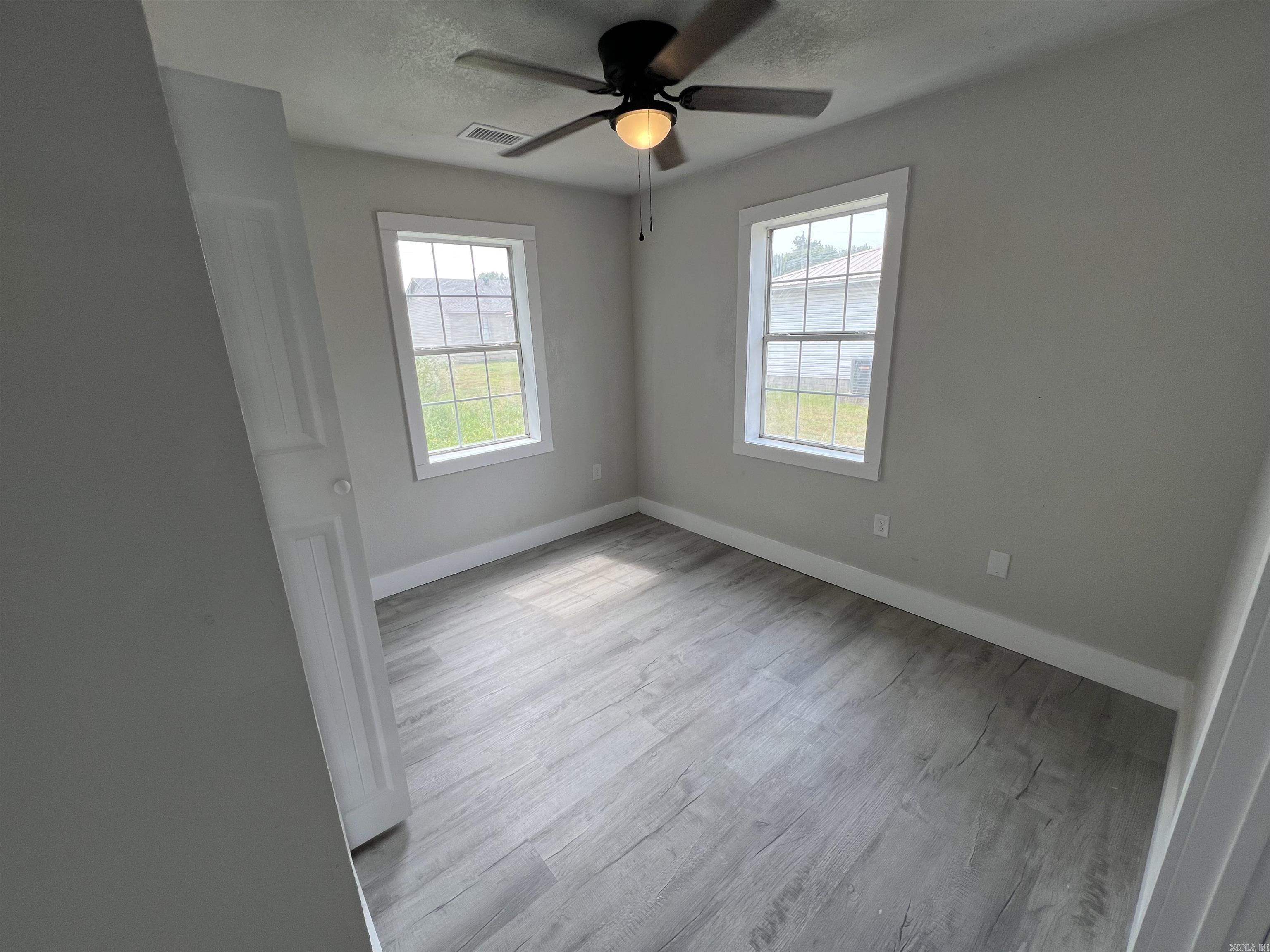 1802 E Lake St  Paragould, AR