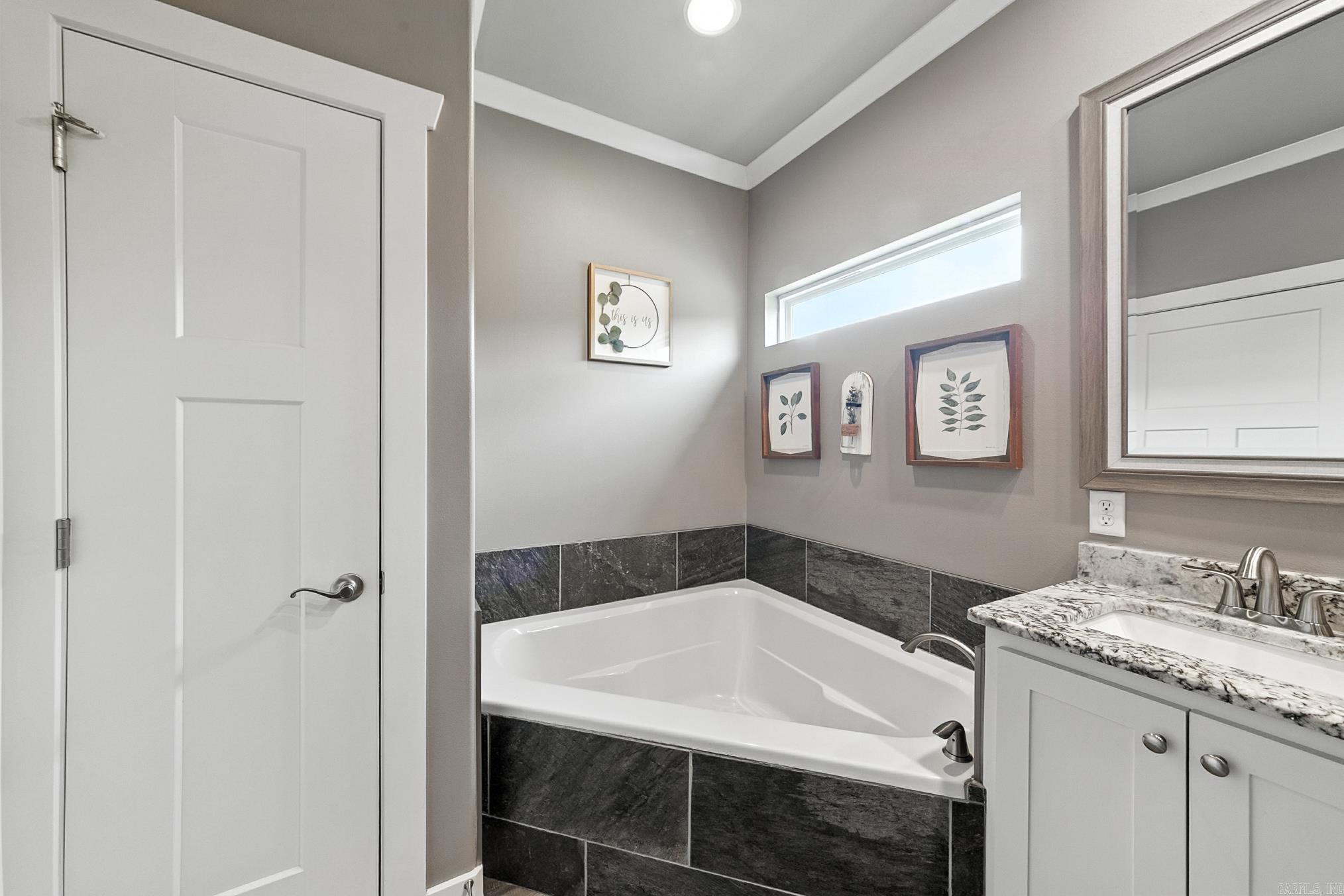 2358 Lakeshore  Cabot, AR