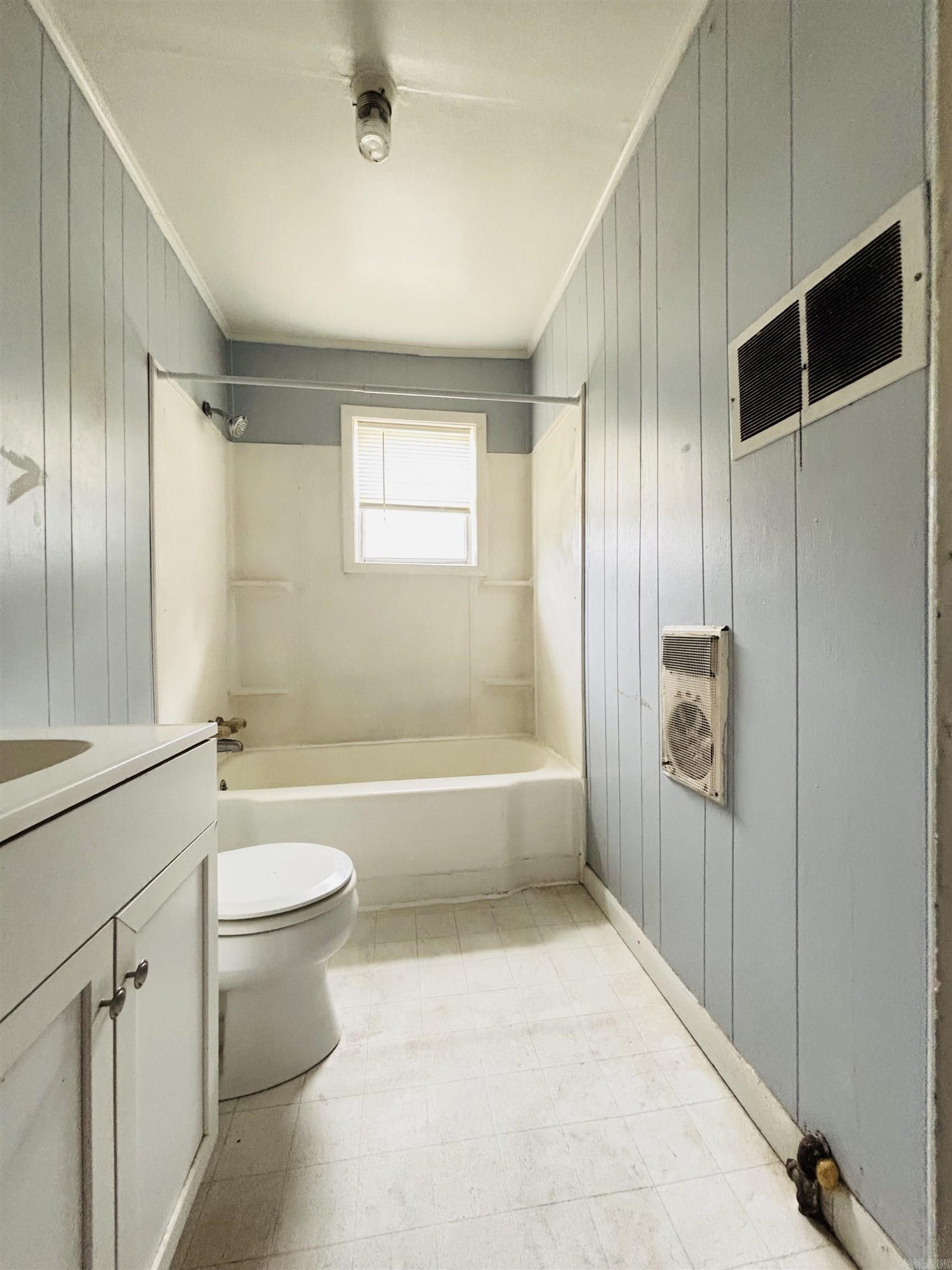 1409 E Moore  Searcy, AR