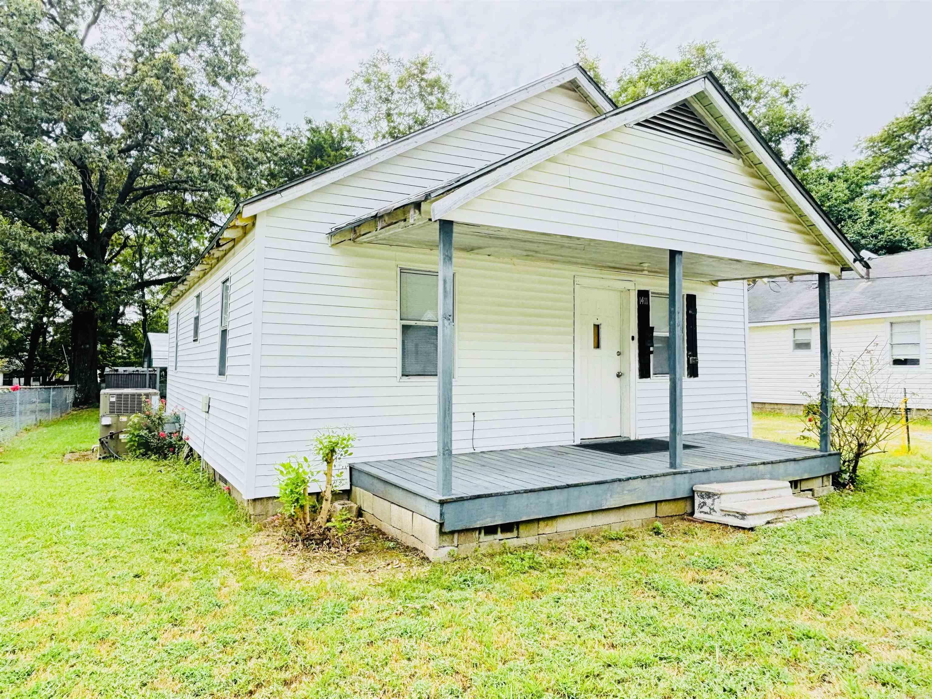 1411 E Moore  Searcy, AR