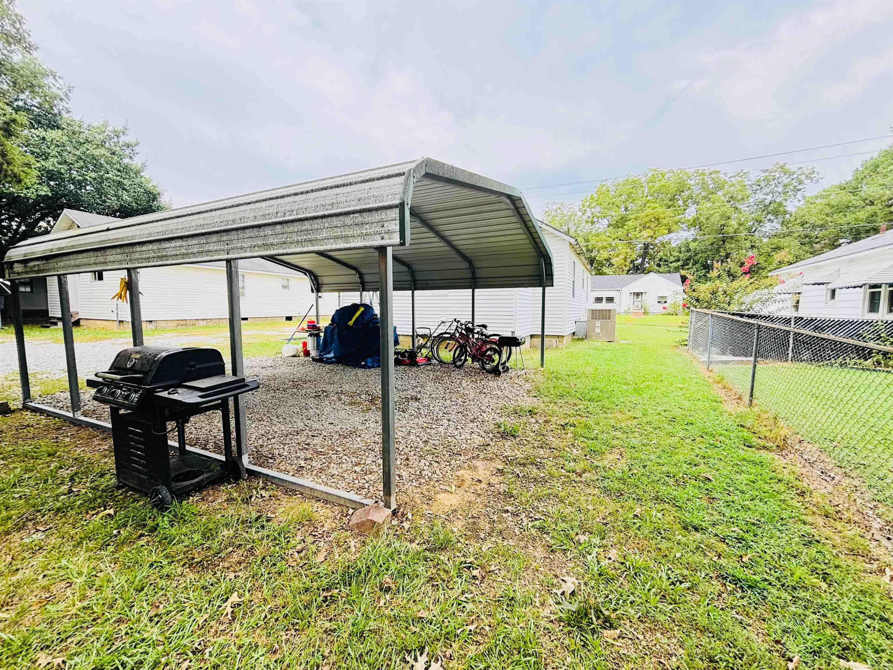 1411 E Moore  Searcy, AR