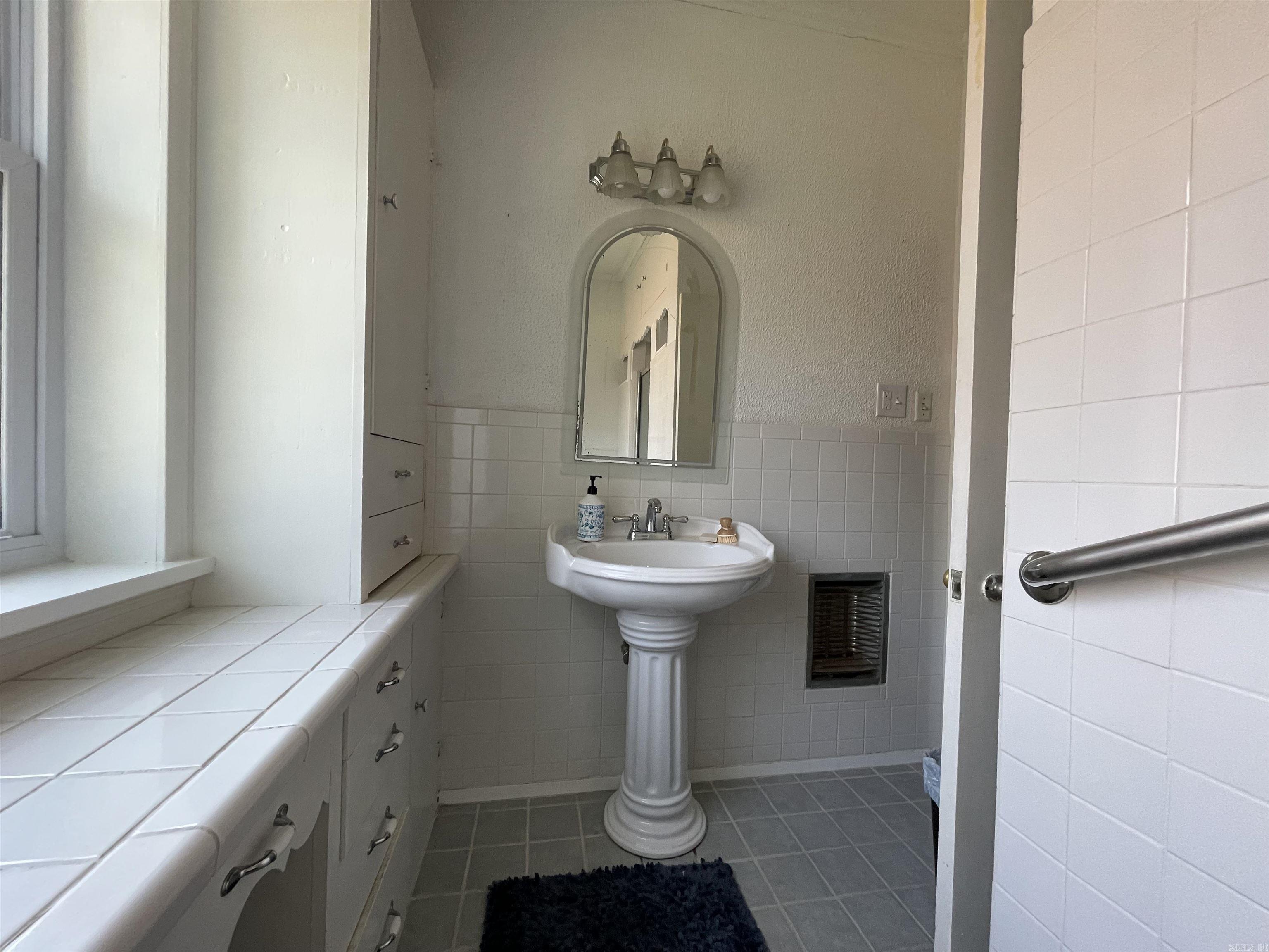 1407 W Main  El Dorado, AR