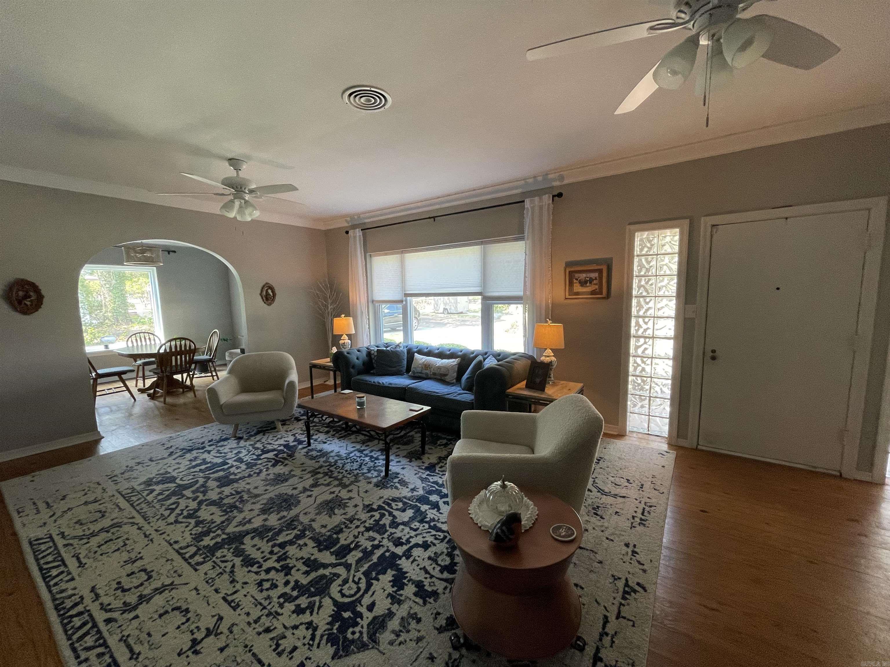 1407 W Main  El Dorado, AR