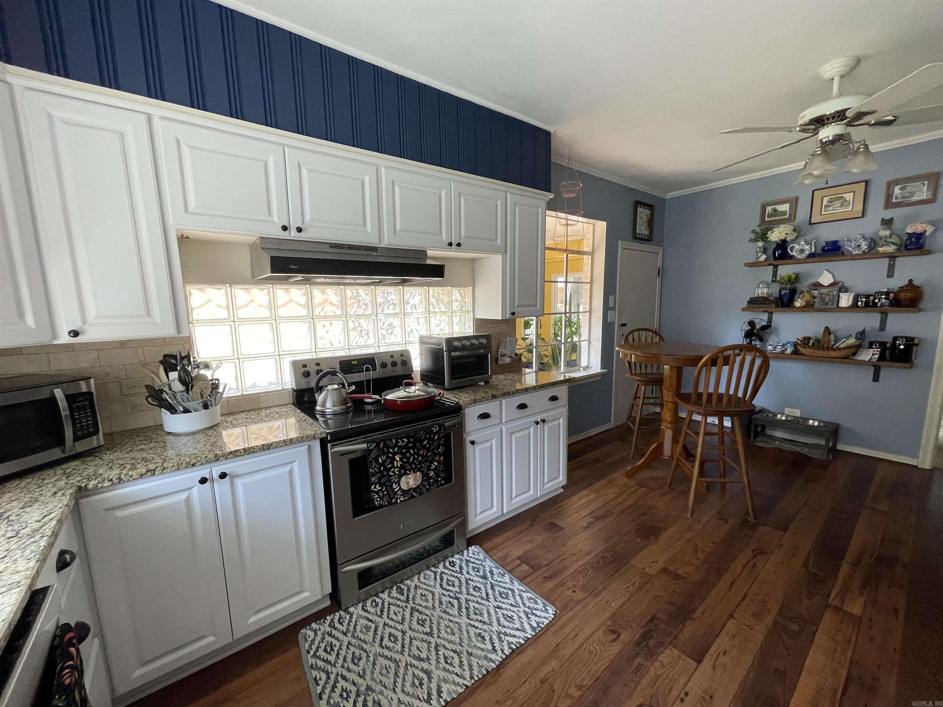1407 W Main  El Dorado, AR