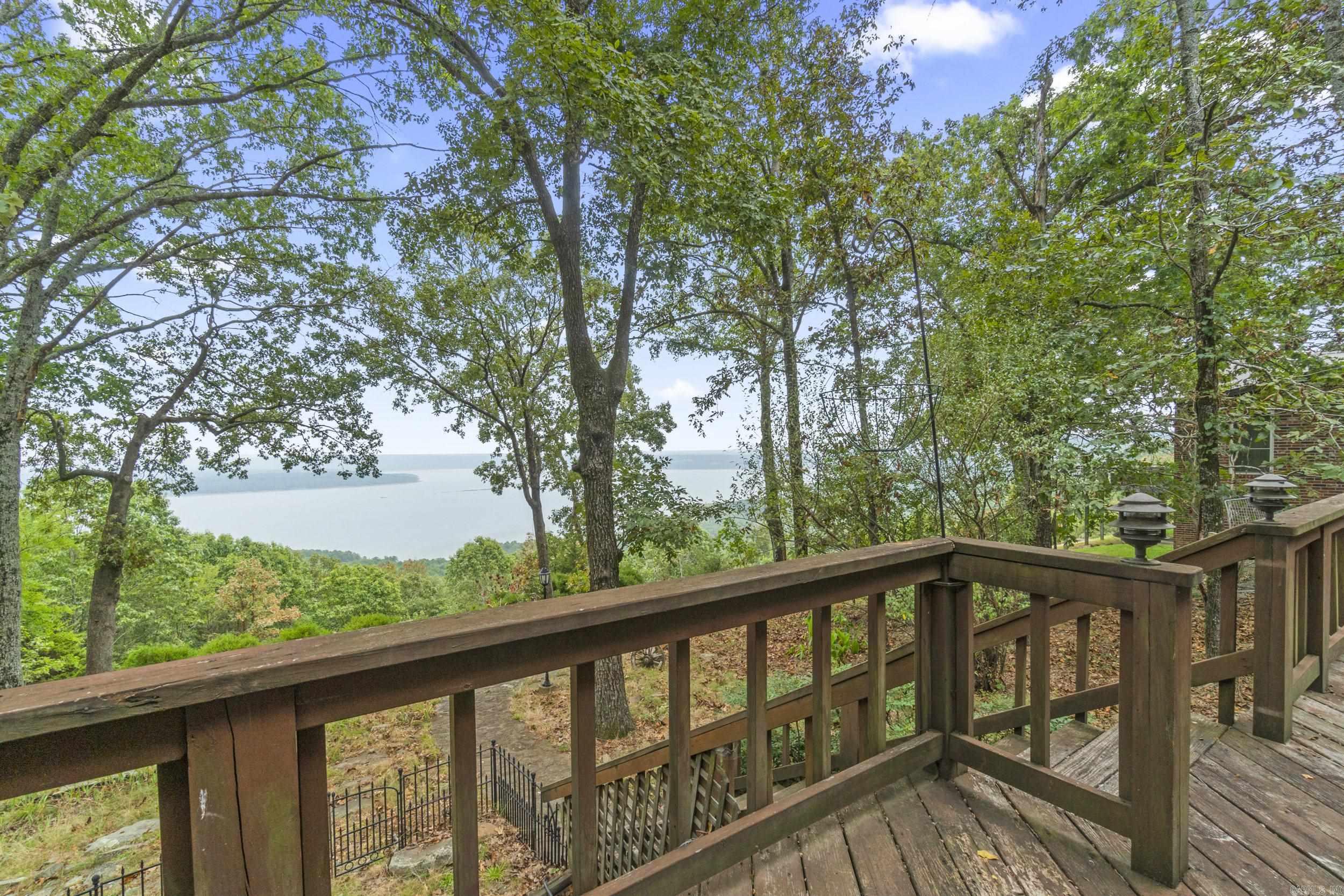39 E Bluff  Quitman, AR