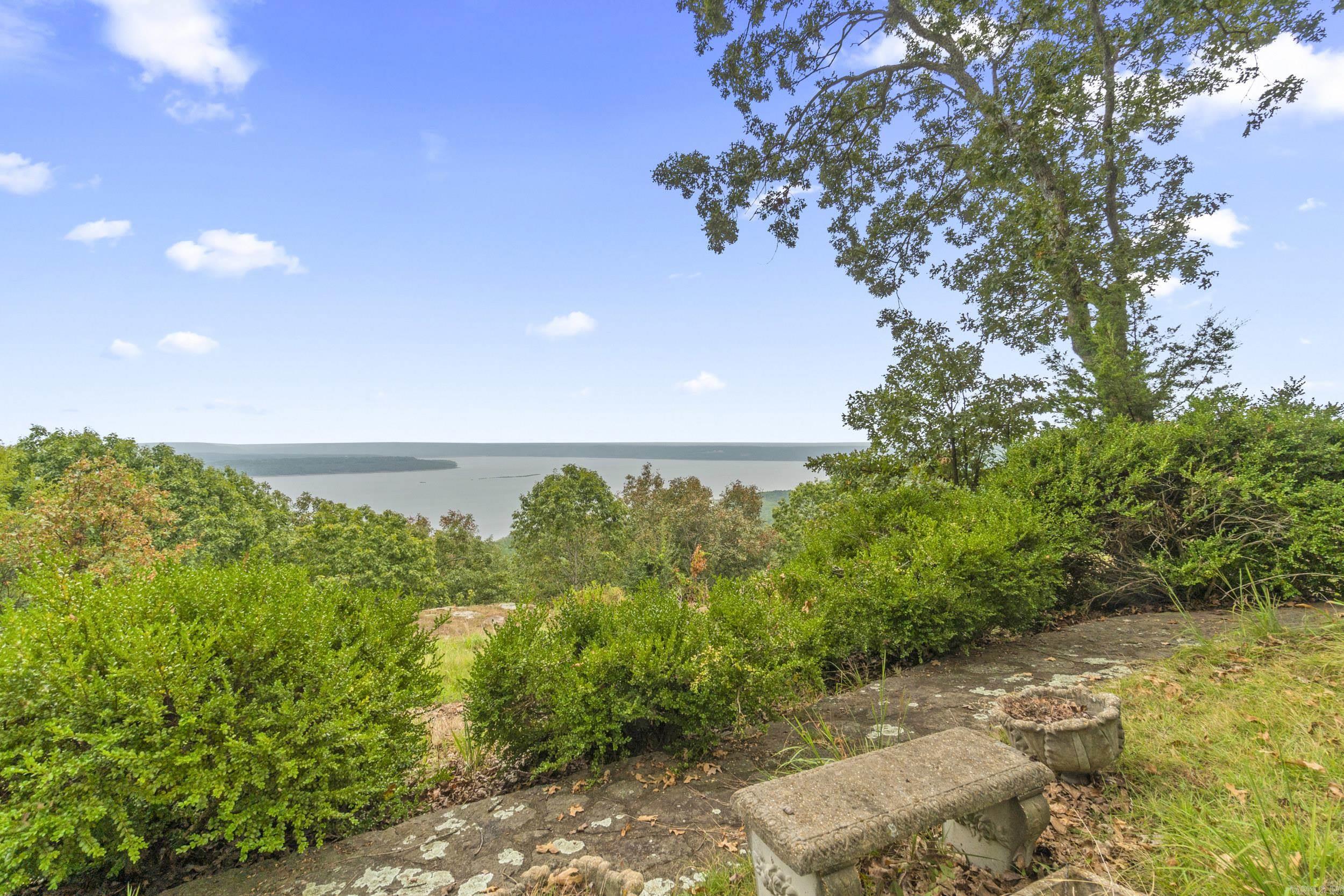 39 E Bluff  Quitman, AR