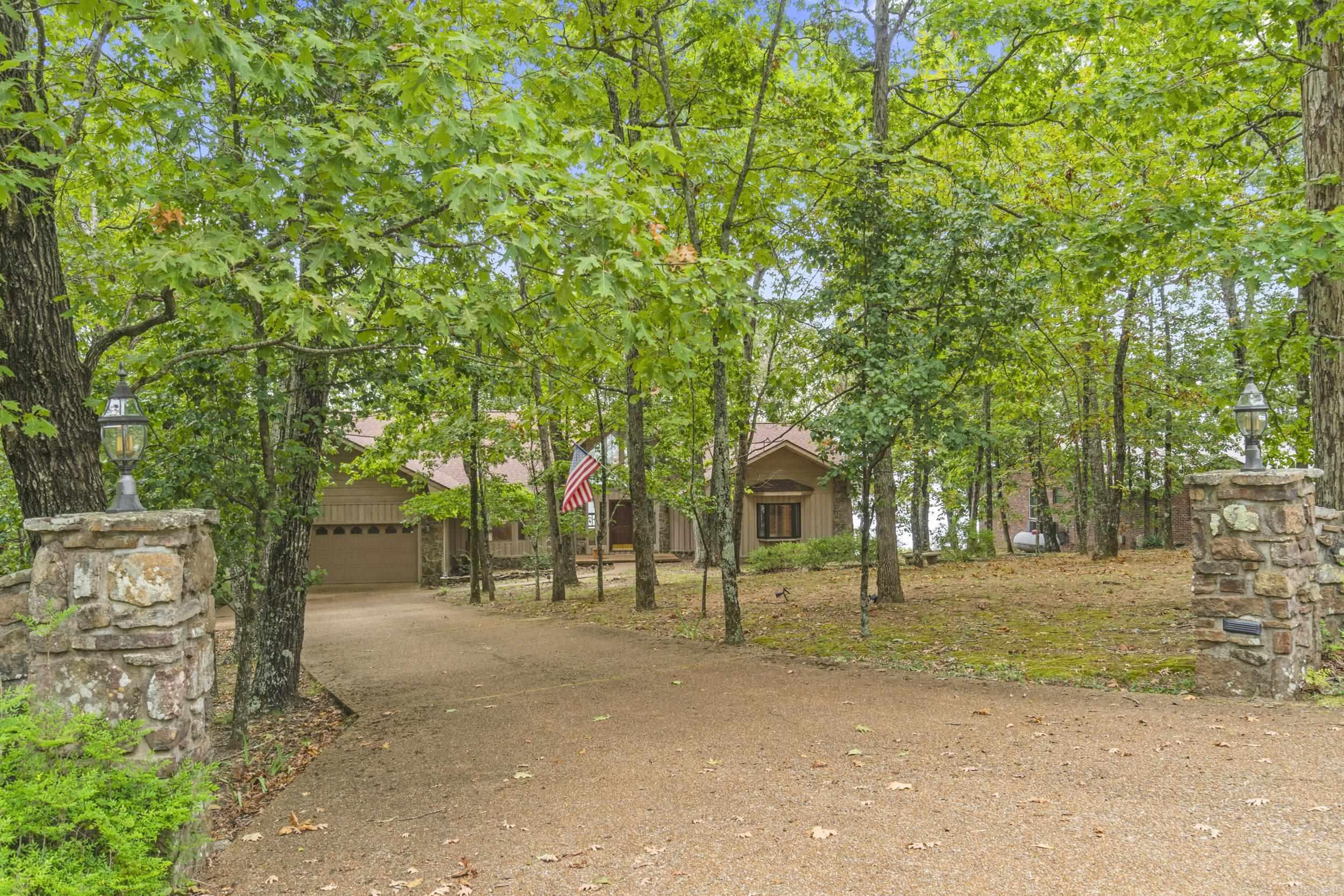 39 E Bluff  Quitman, AR