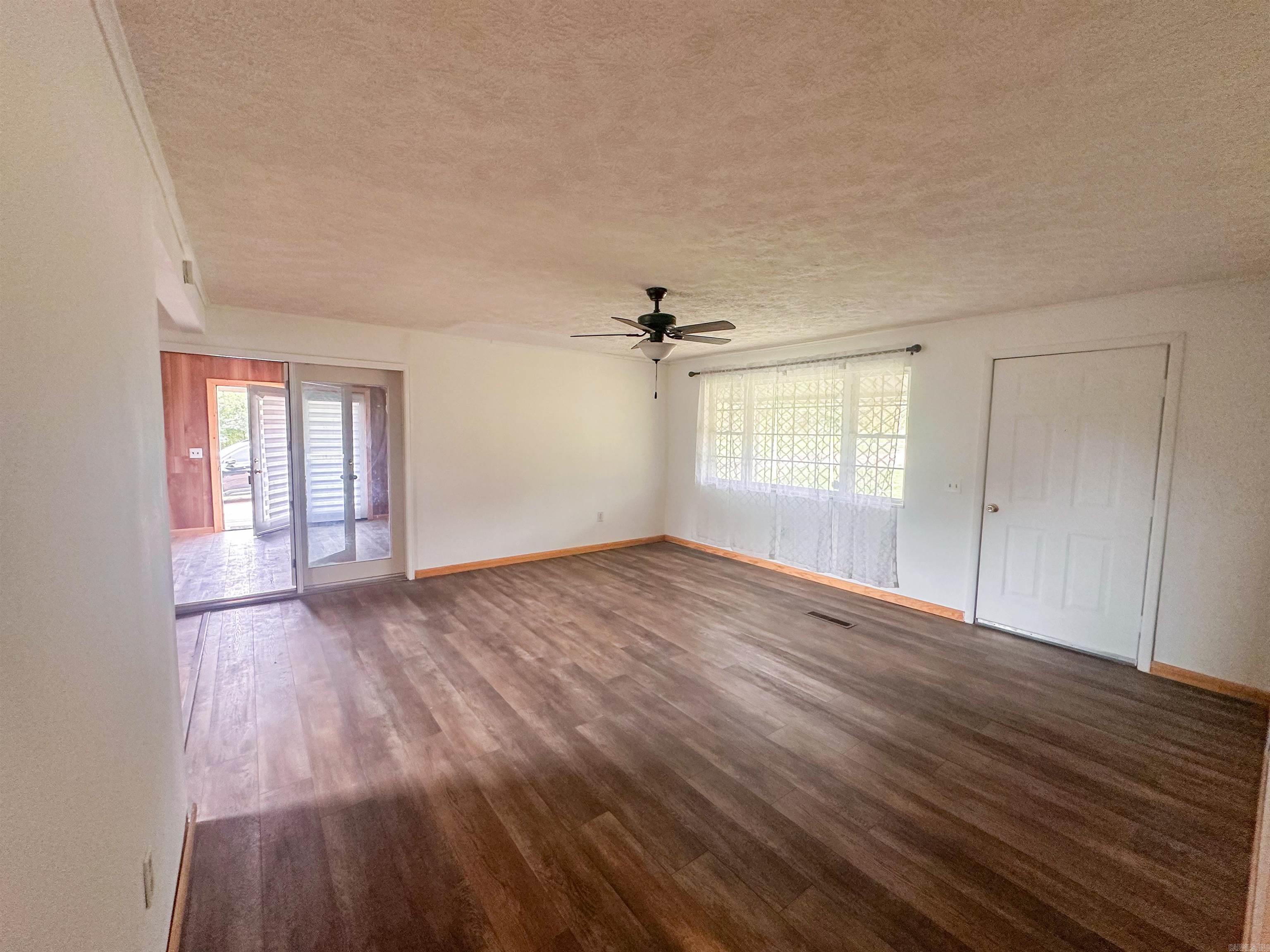 141 Hall Branch Road  Solgohachia, AR