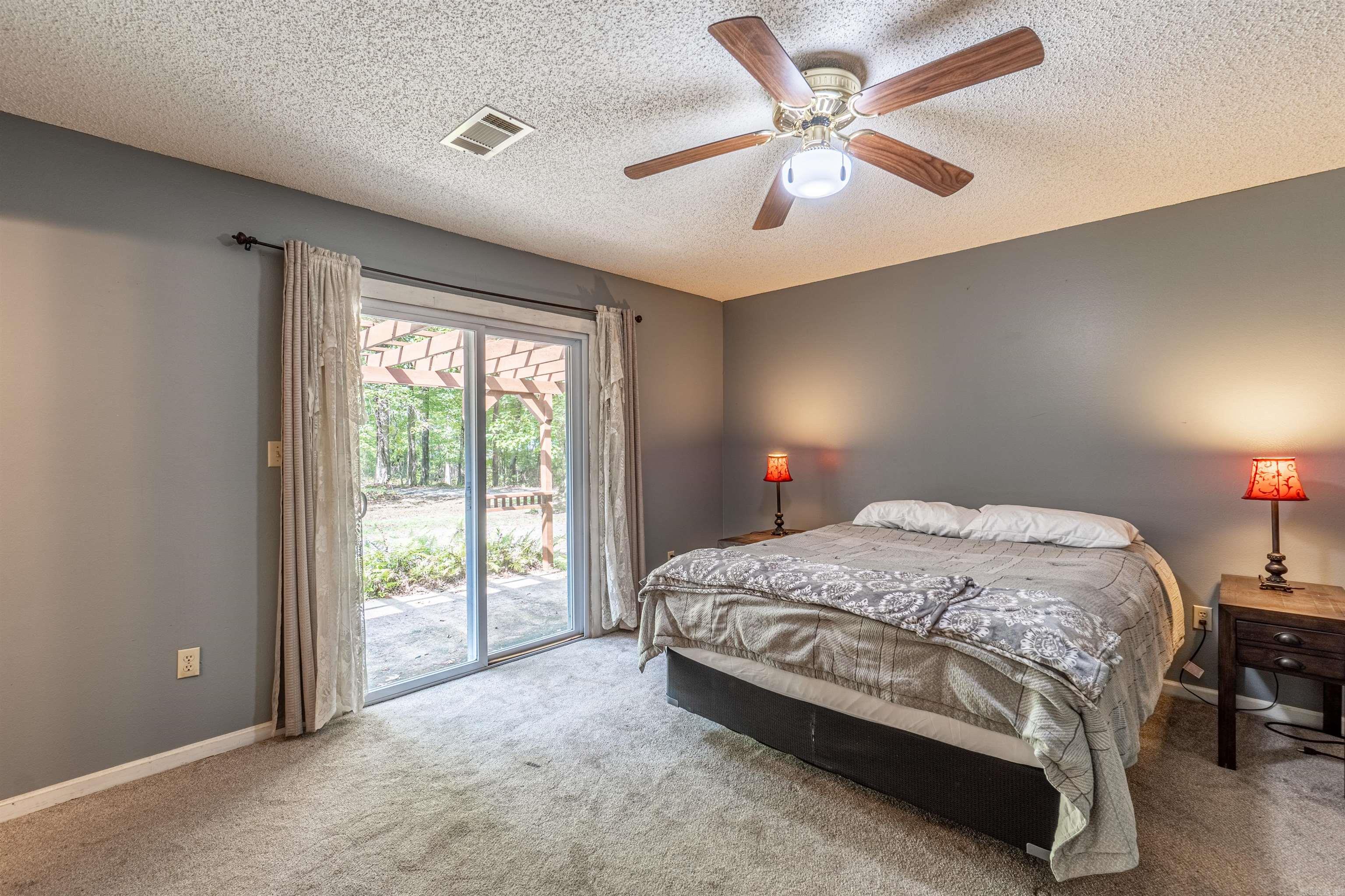 609 Red Oak Acres Dr  Redfield, AR
