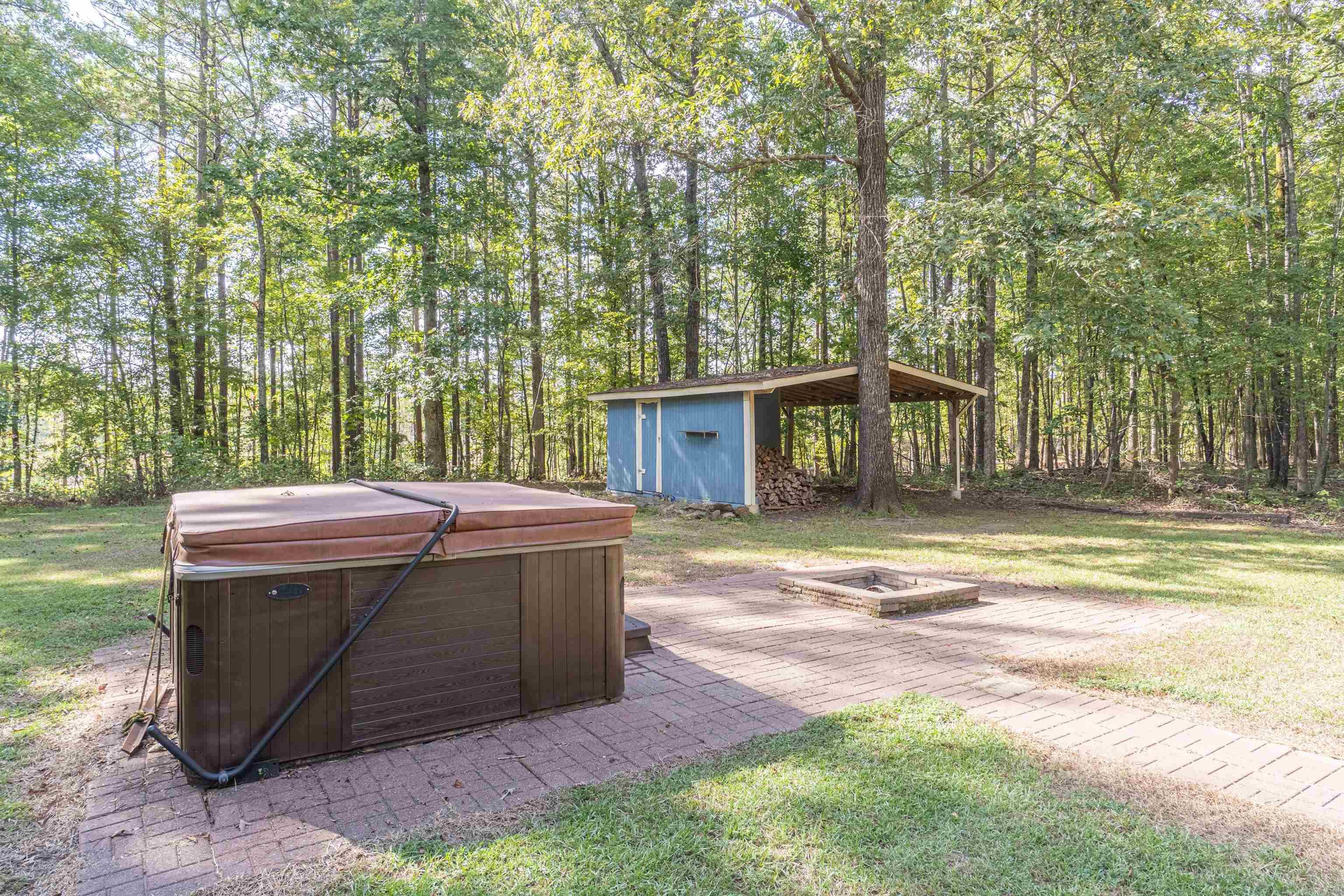 609 Red Oak Acres Dr  Redfield, AR